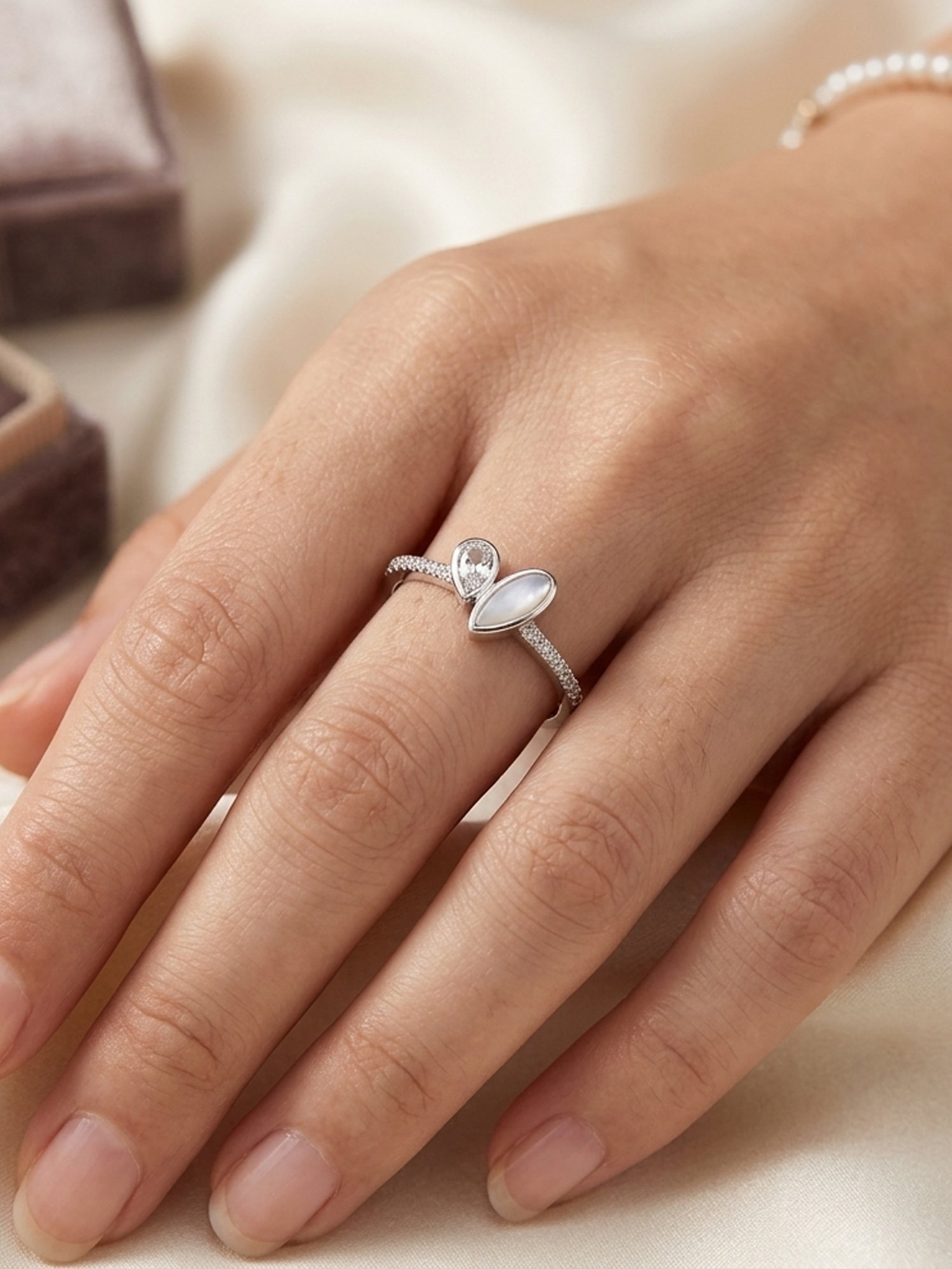 Duo Heart Shimmer Ring