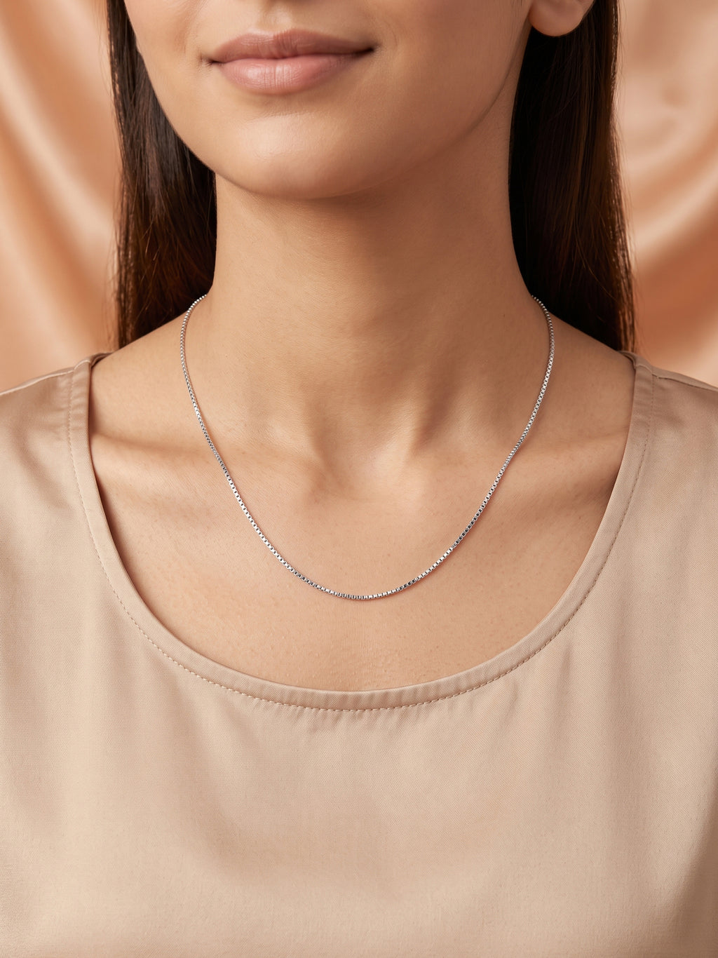 Modern & Sleek: Minimalist Venetian Box Link Chain