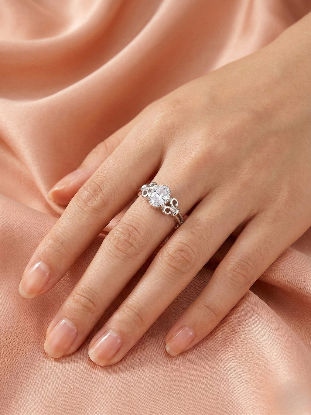 Vintage Scroll Solitaire Ring