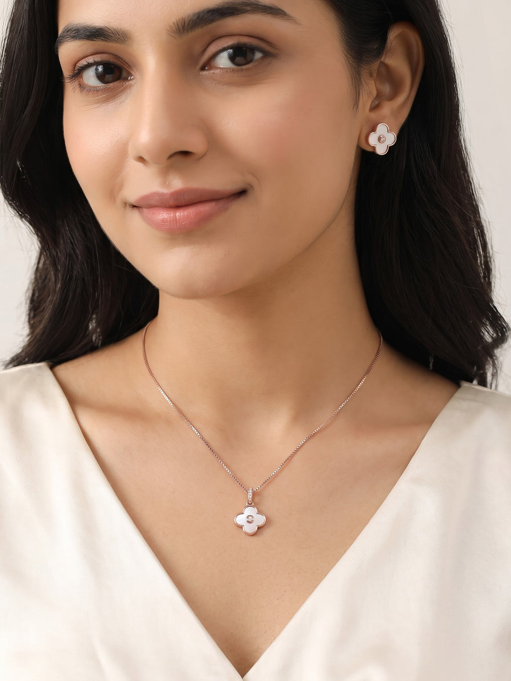 The Luminosa Pearl & Rose Gold Four-Leaf Clover Set