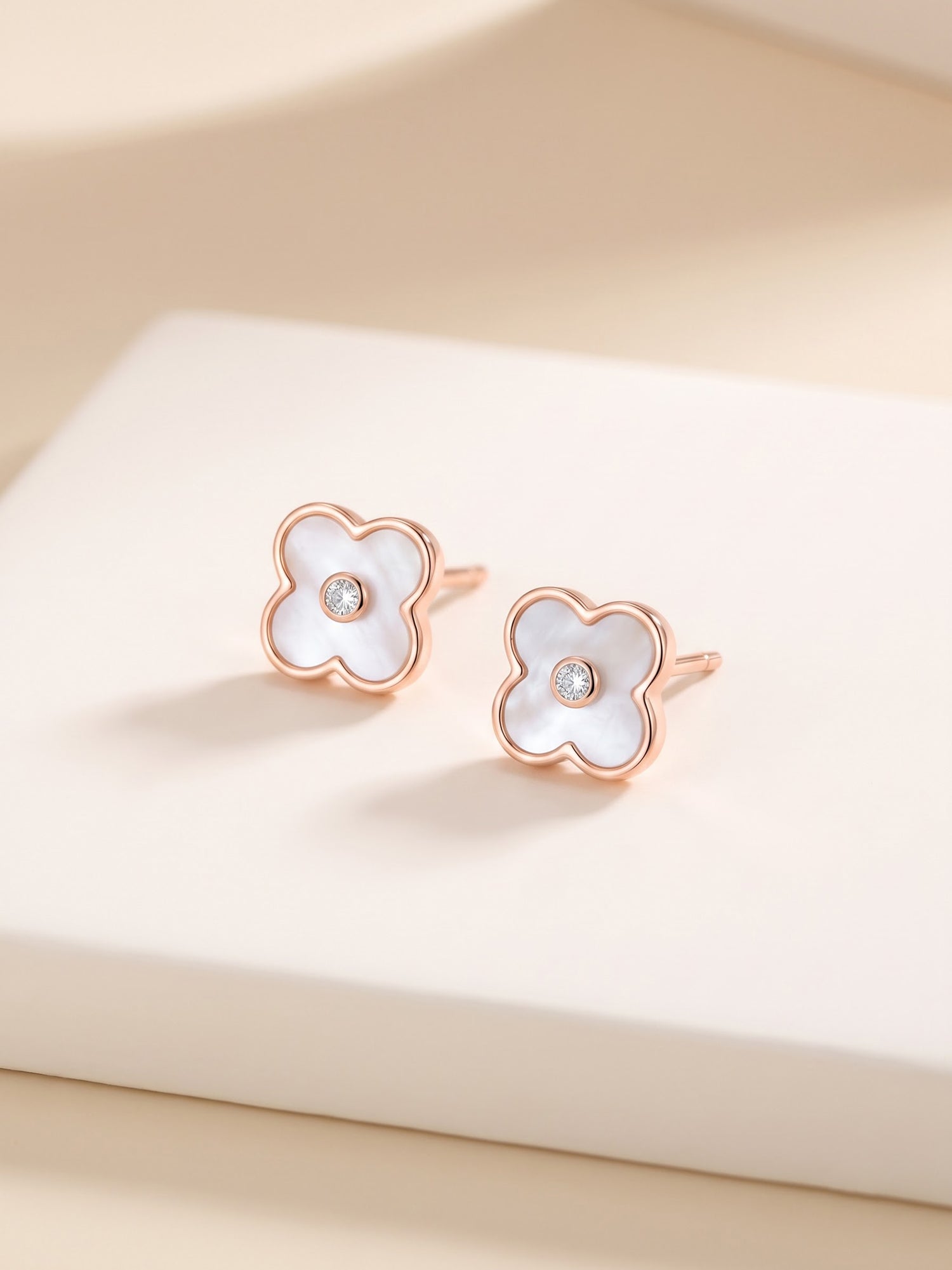 Blooming Clover Mother-of-Pearl & Diamond Stud Earrings