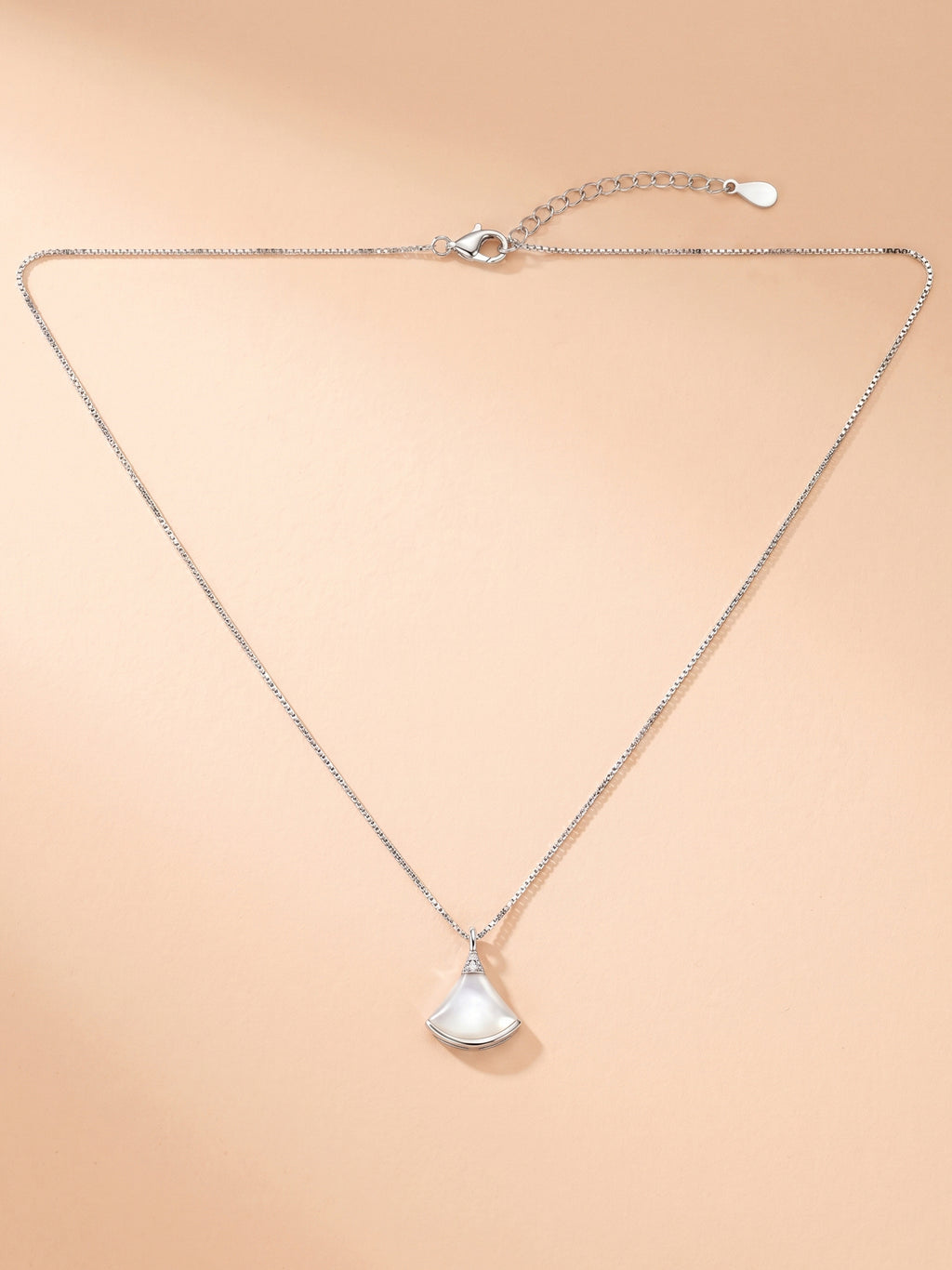 Luminous Fanfare Pendant