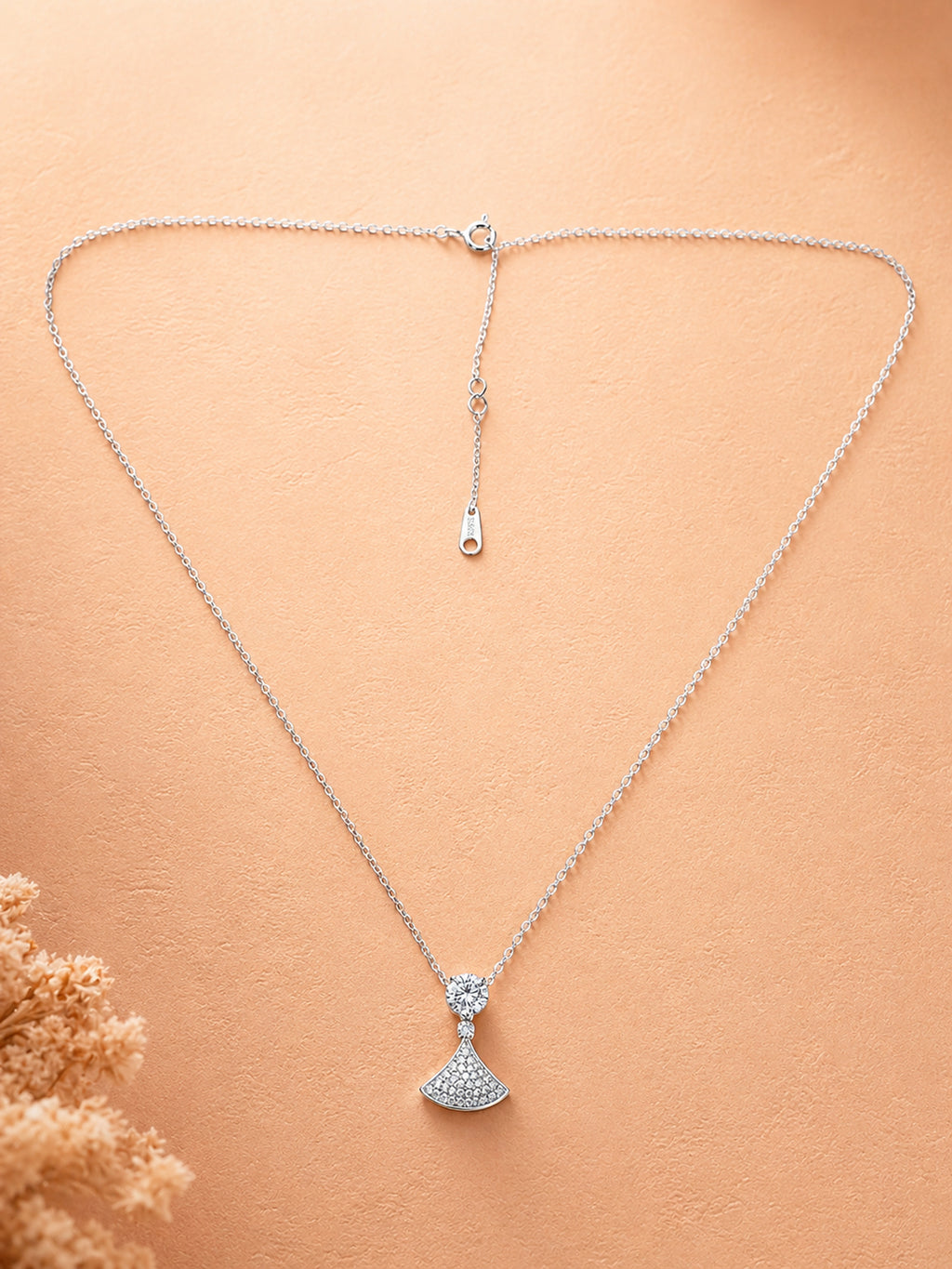 Silver Shimmering Fan & Solitaire Pendant Necklace