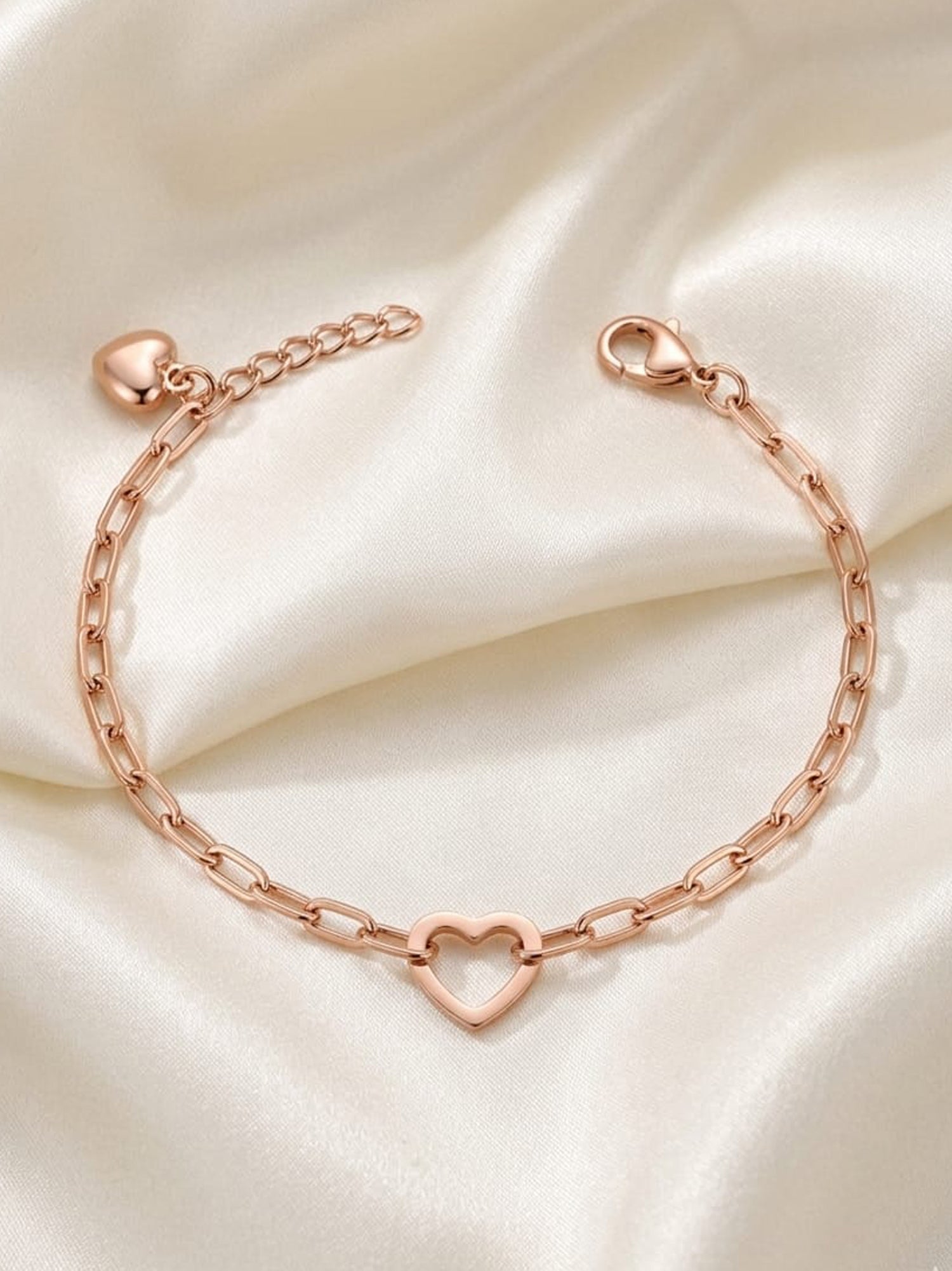 Roseate Modern Heart Paperclip Charm Bracelet