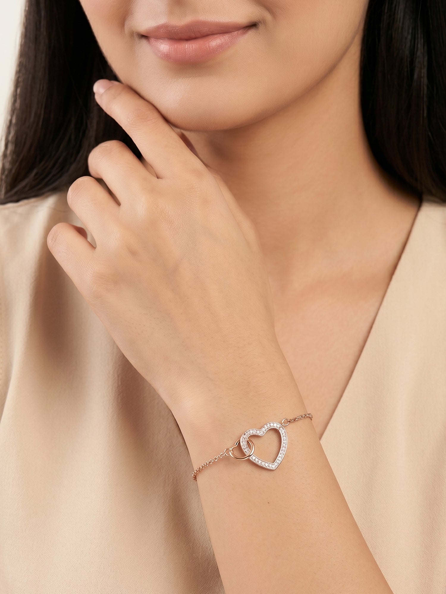 Pavé Interlocking Heart & Circle Chain Bracelet