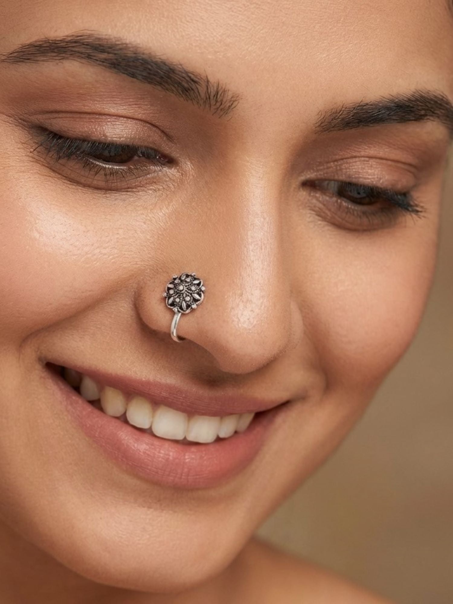 Sunburst Filigree Nose Pin