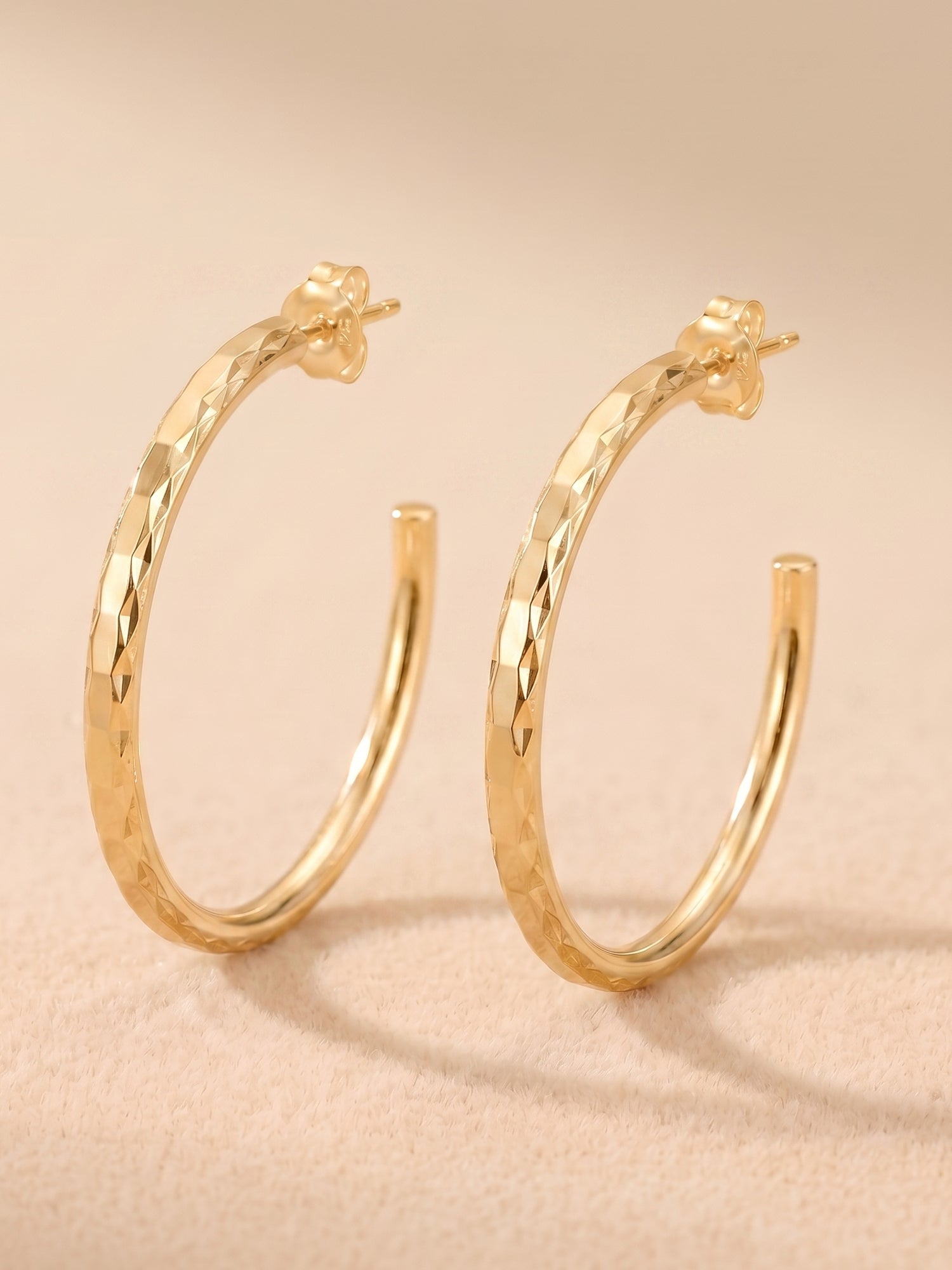 Diamond-Cut Tube Hoop Earrings