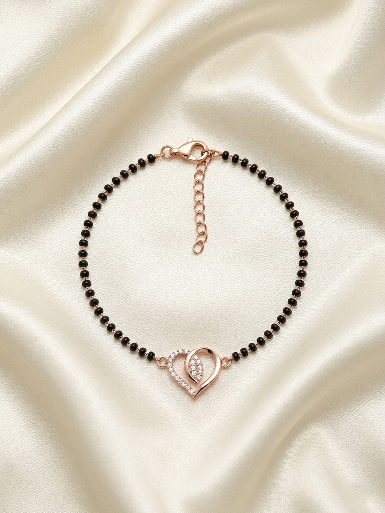 Roseate Shimmering Double-Heart Noir Nazariya Bracelet