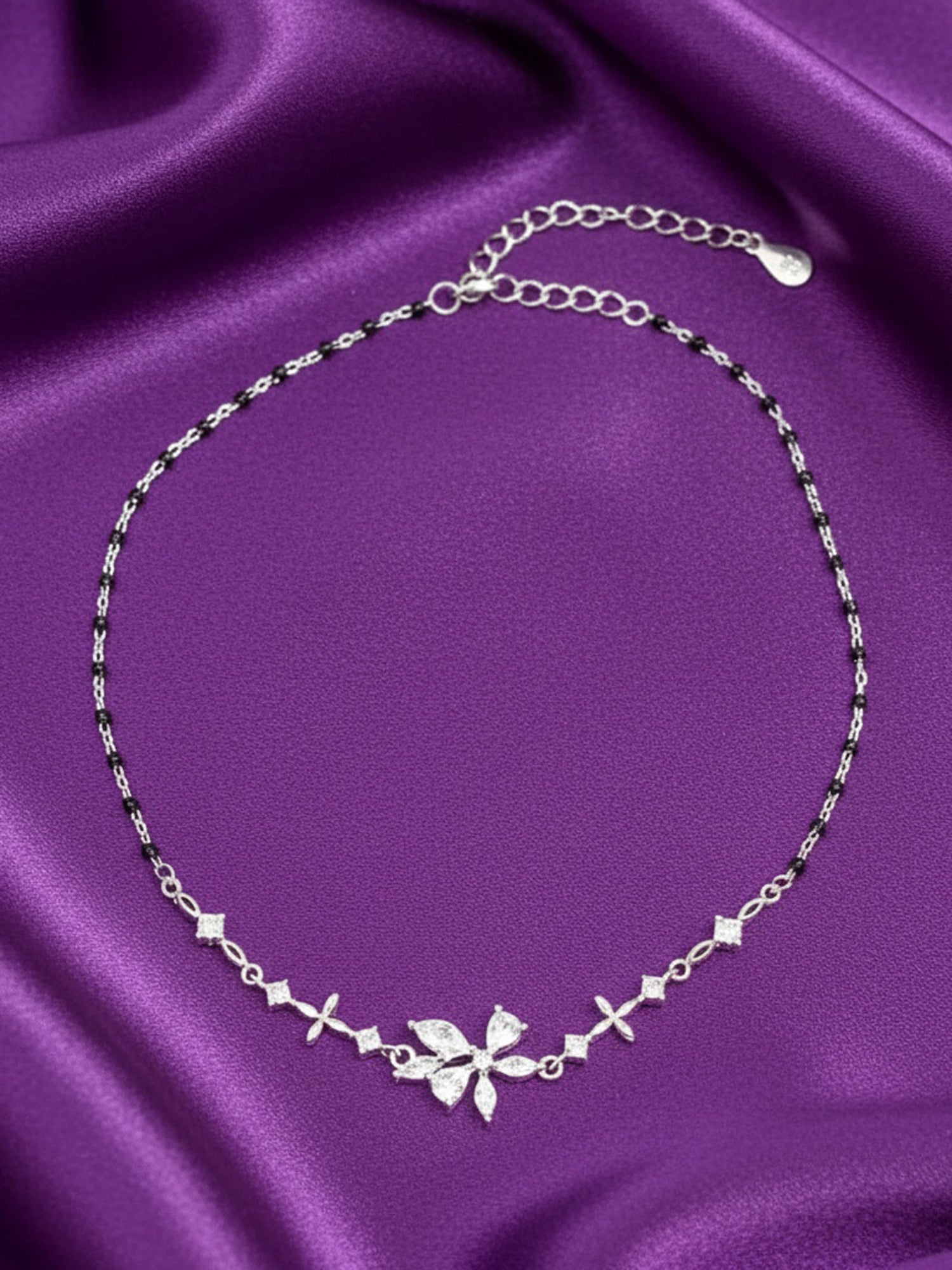 Floral Bloom Silver Anklet