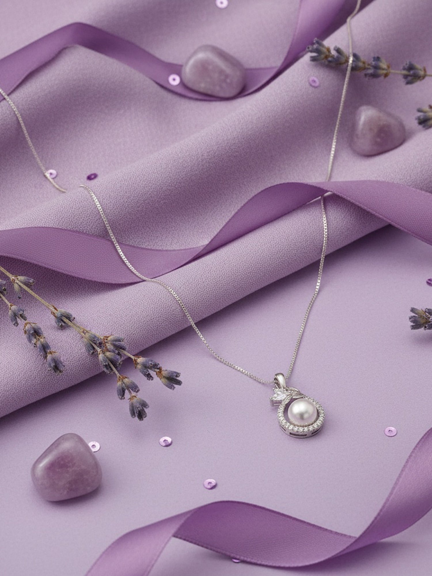 Blooming Pearl Halo Pendant