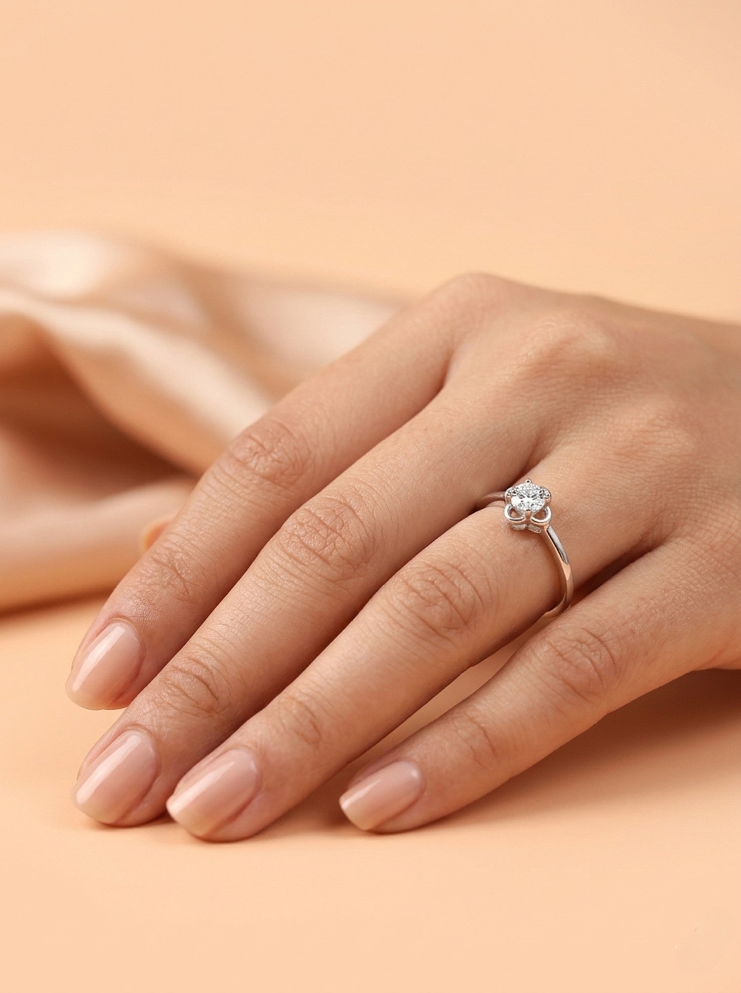 Silver Petal Openwork Solitaire Ring