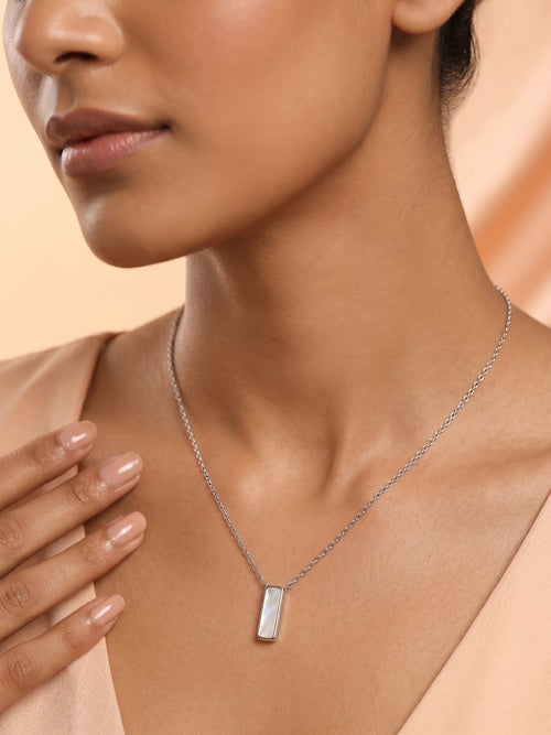 Mother of Pearl Vertical Bar Pendant Necklace in 925 sterling silver — 925 Siller