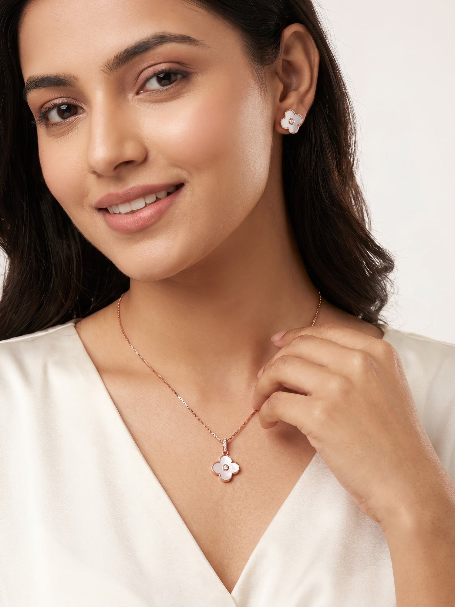 The Luminosa Pearl & Rose Gold Four-Leaf Clover Set