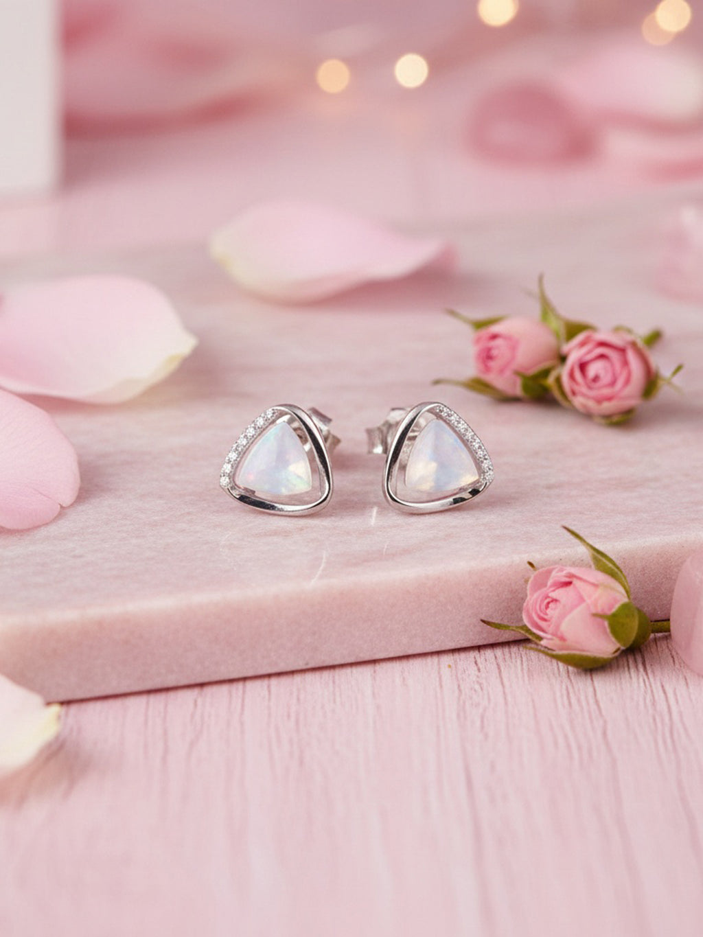 Luminous Fanfare Stud