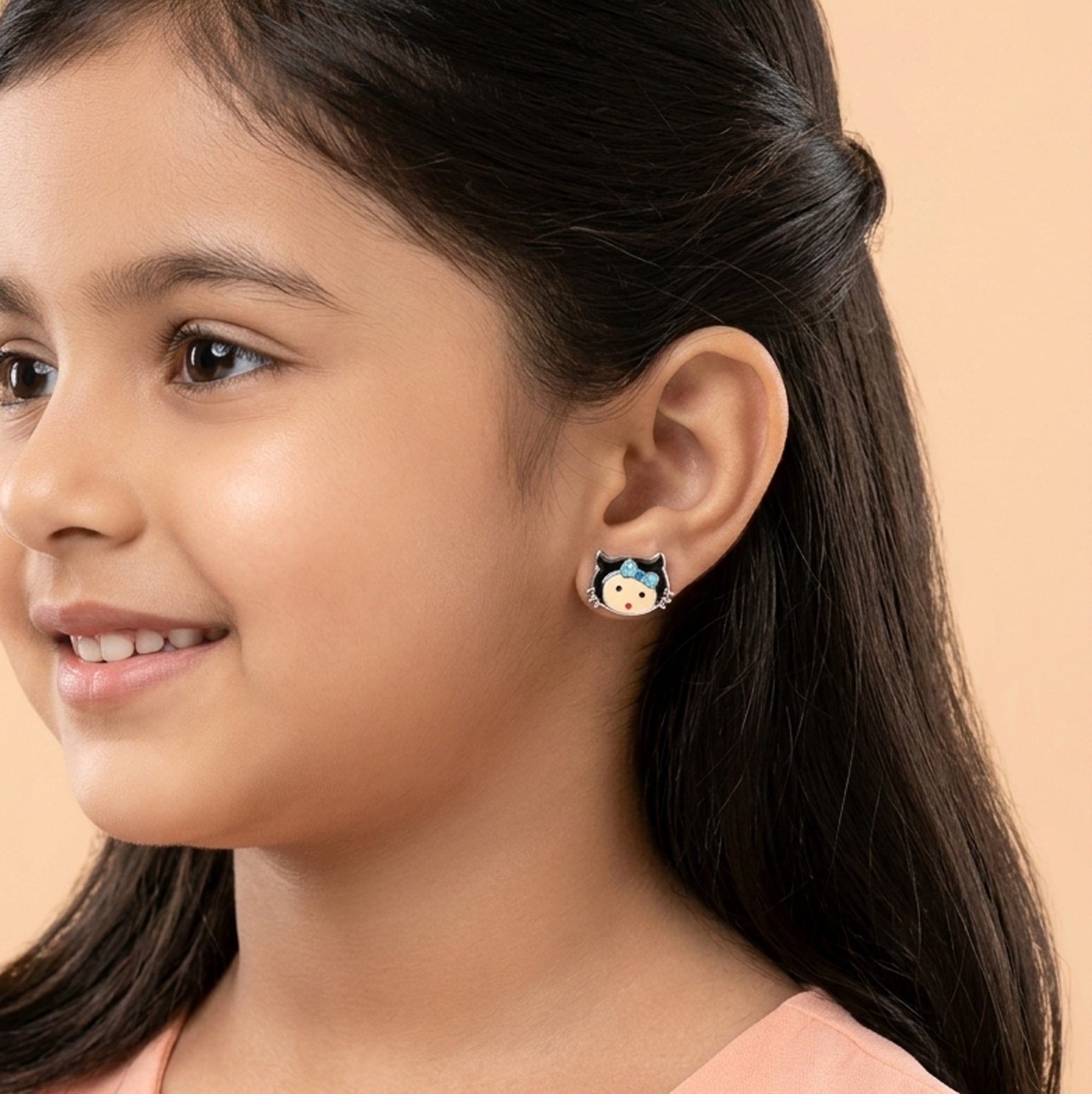 Bowed Kitten Studs