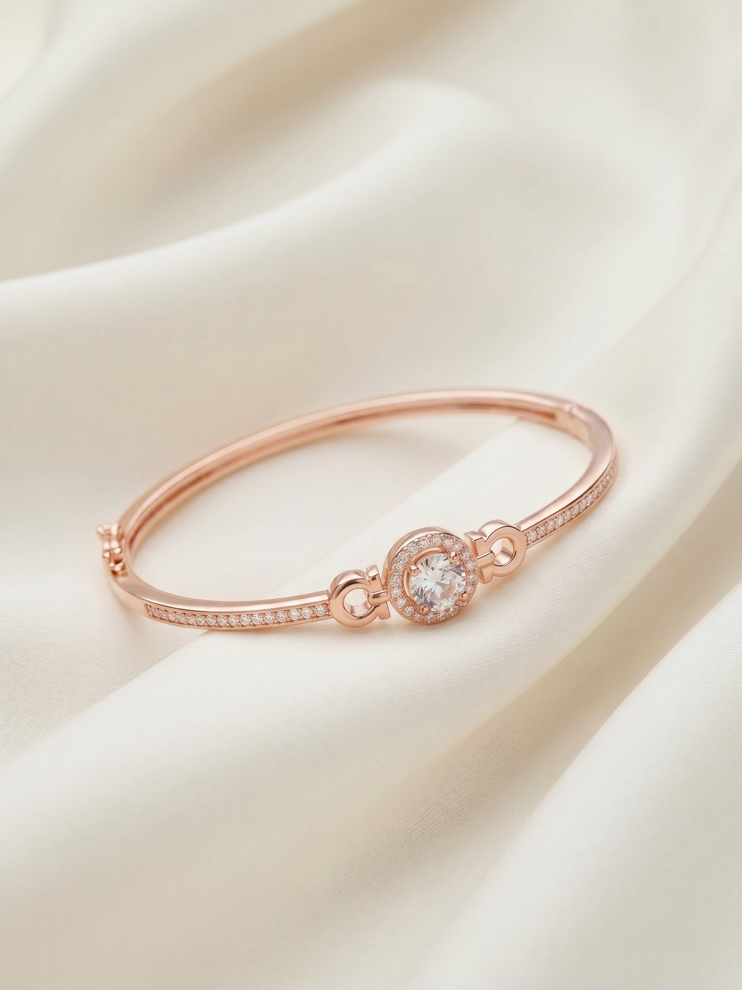 Aurelia Halo Bangle