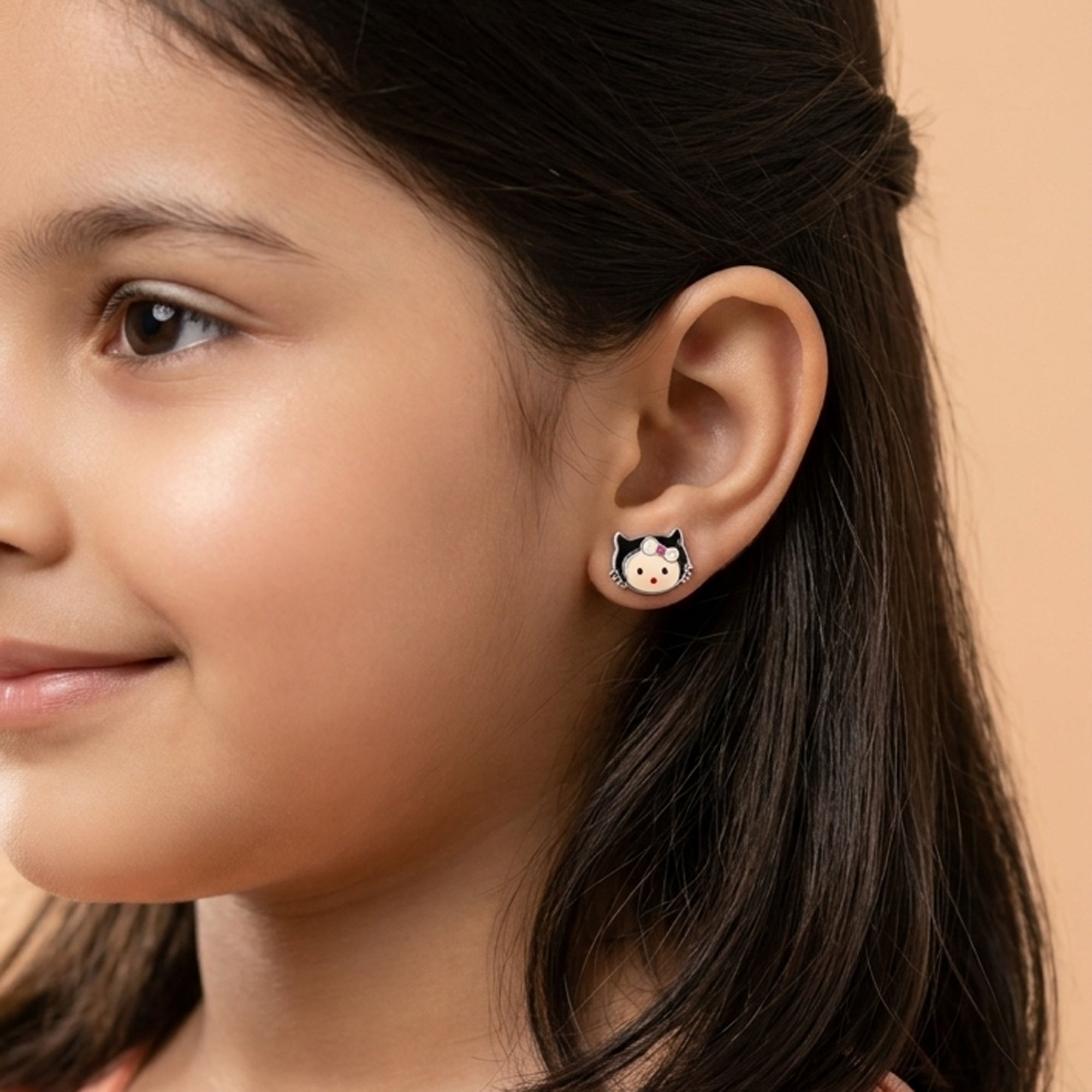 Bowed Kitten Studs