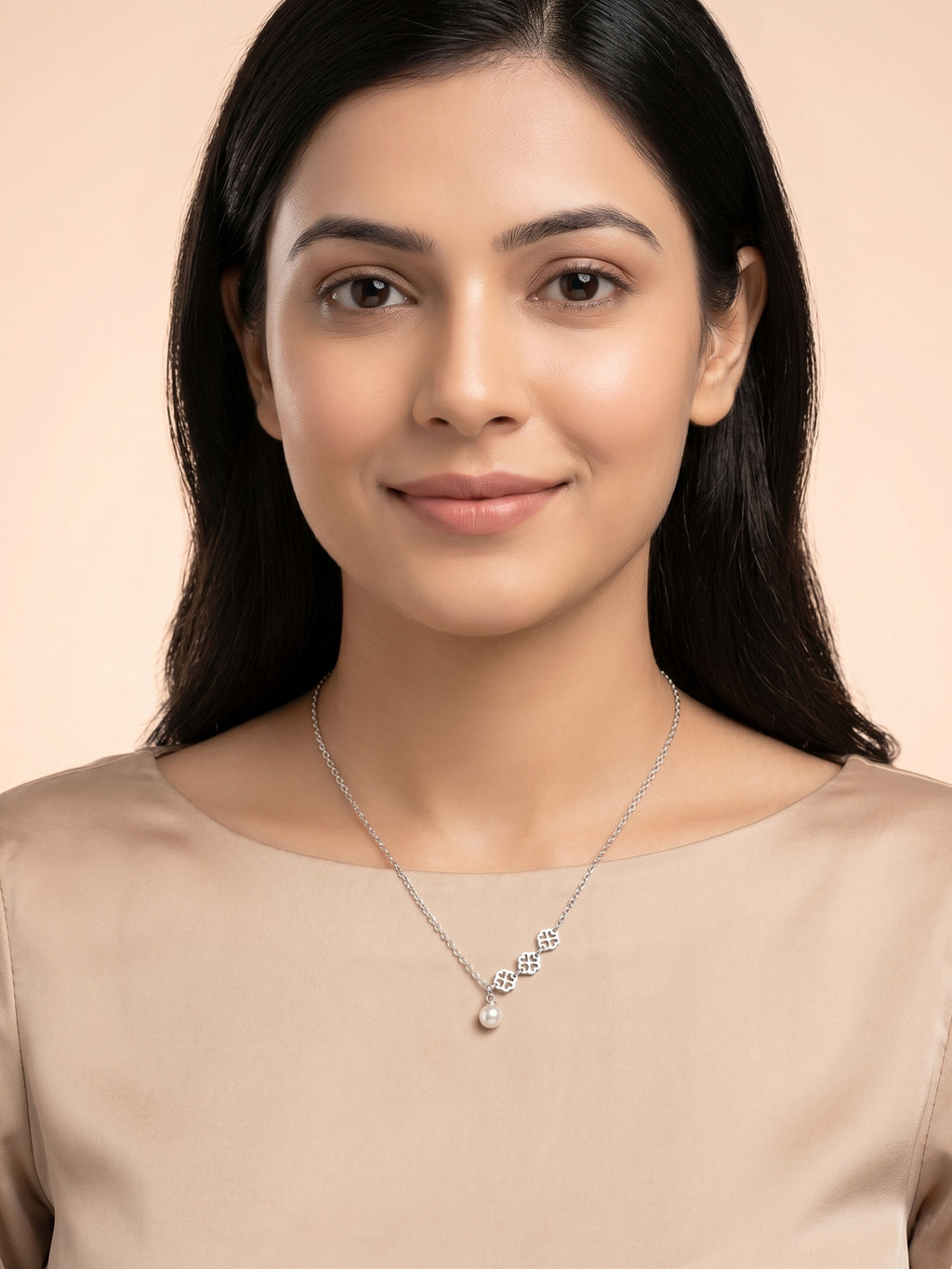 Silver Clover Trio & Pearl Drop Necklace