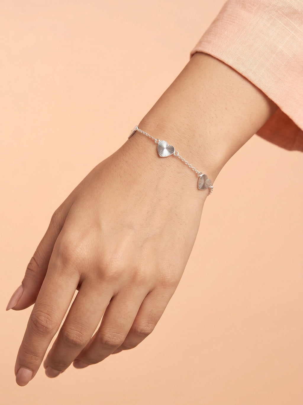 Sunburst Heart Station Cable Chain Bracelet