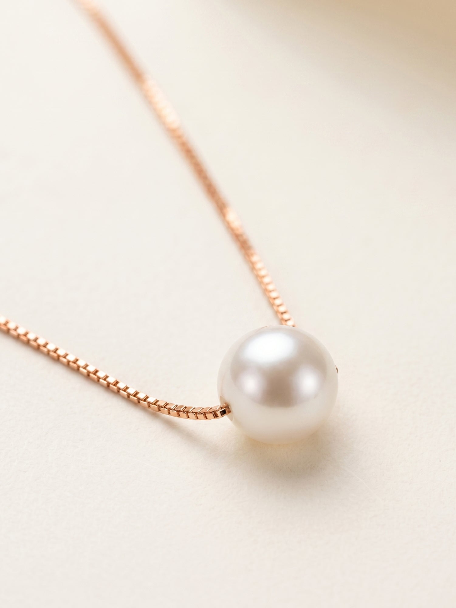 Levitating Pearl Pendant