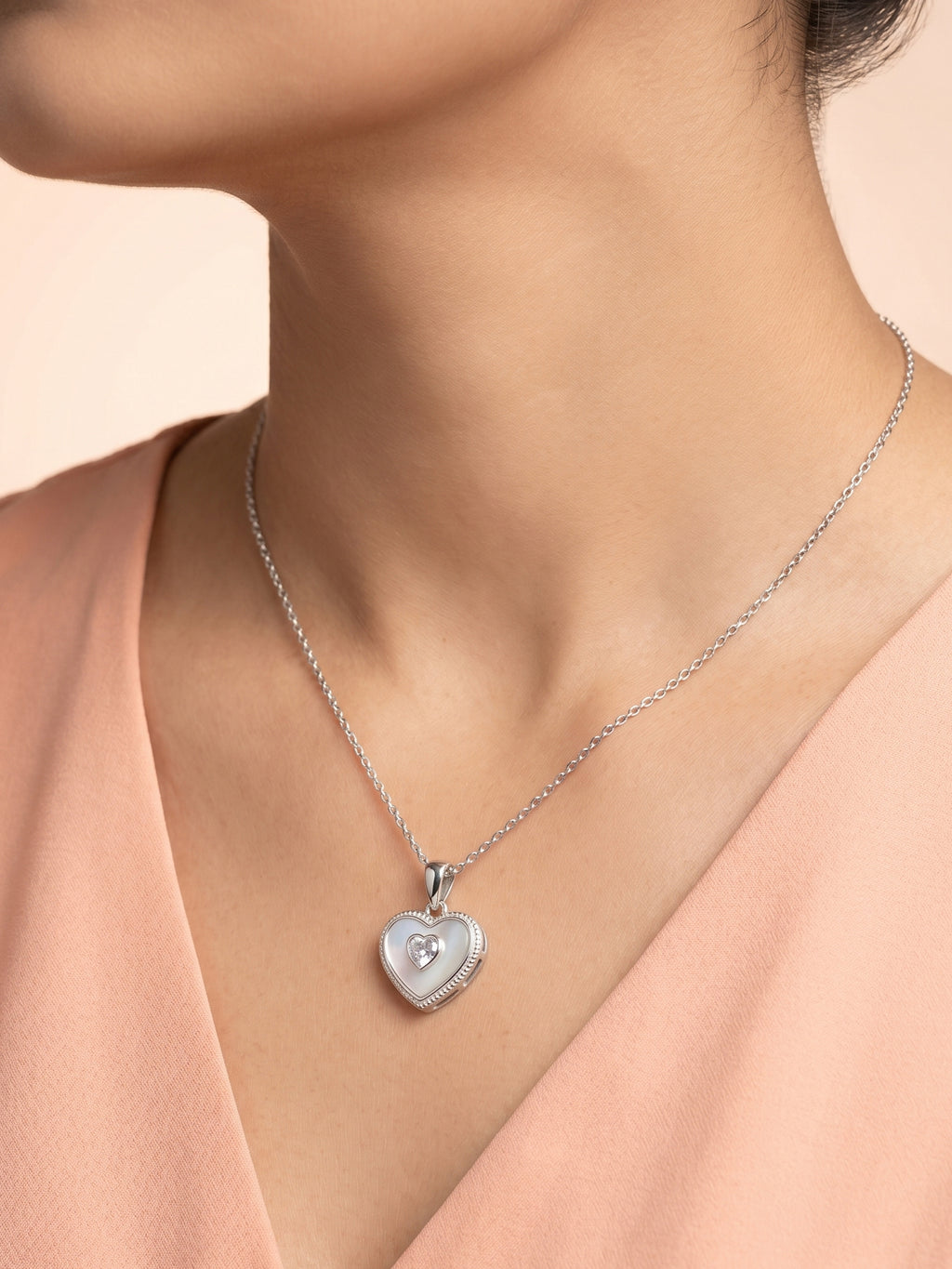 Mother of Pearl Heart Pendant Necklace