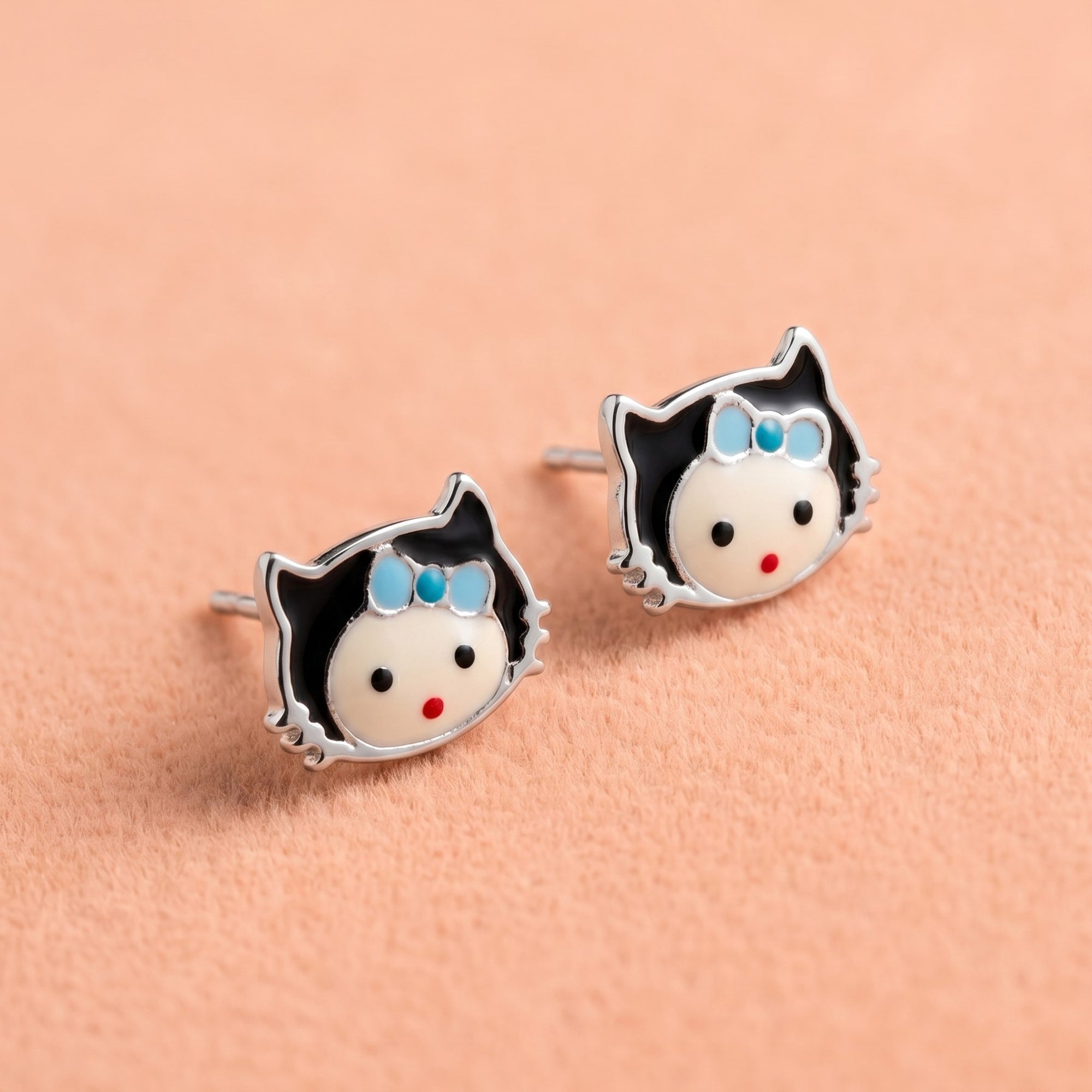 Bowed Kitten Studs