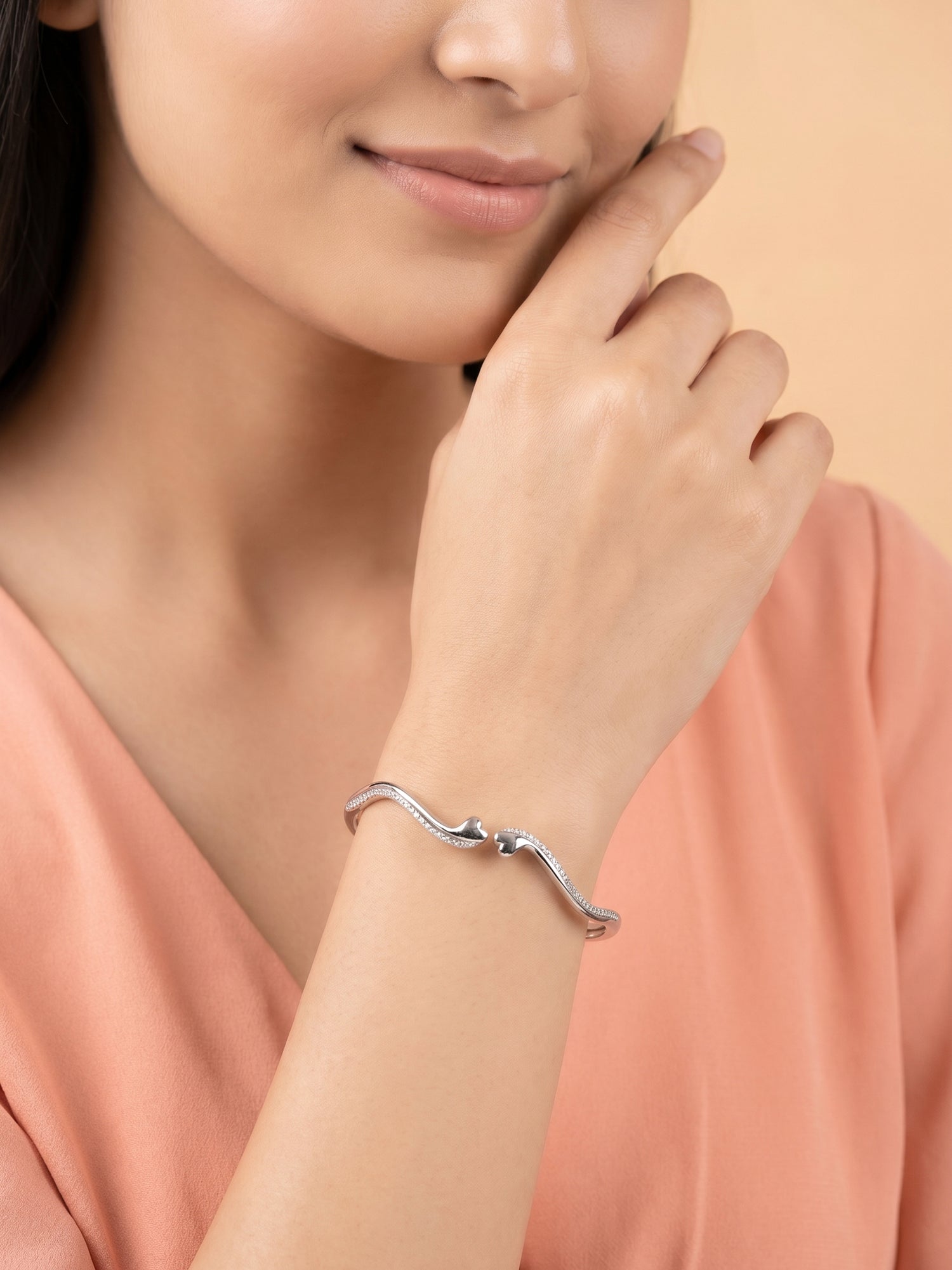 Wavy Pavé CZ Heart Bangle Bracelet