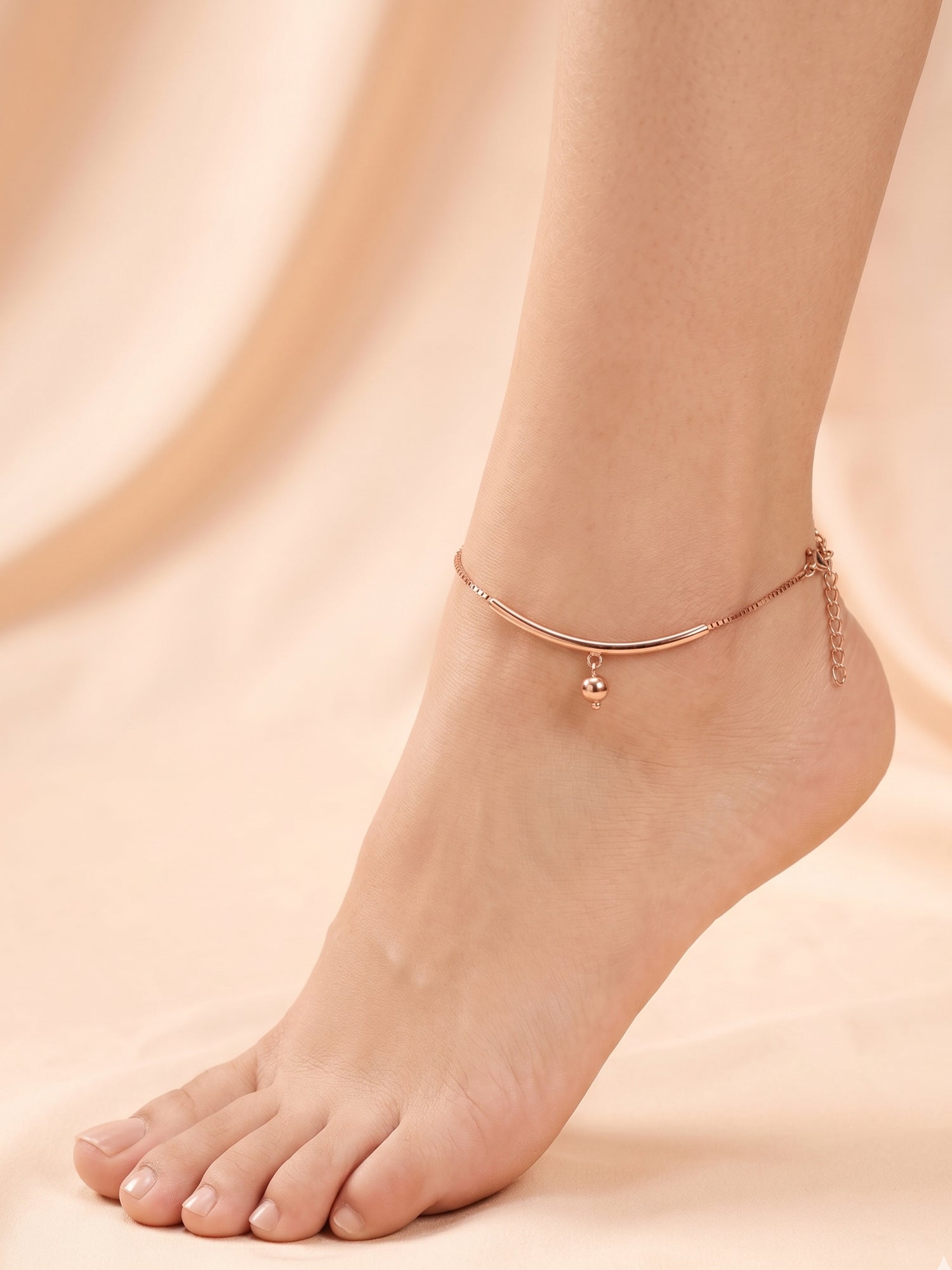 Roseate Bell Curve Box Chain Anklet