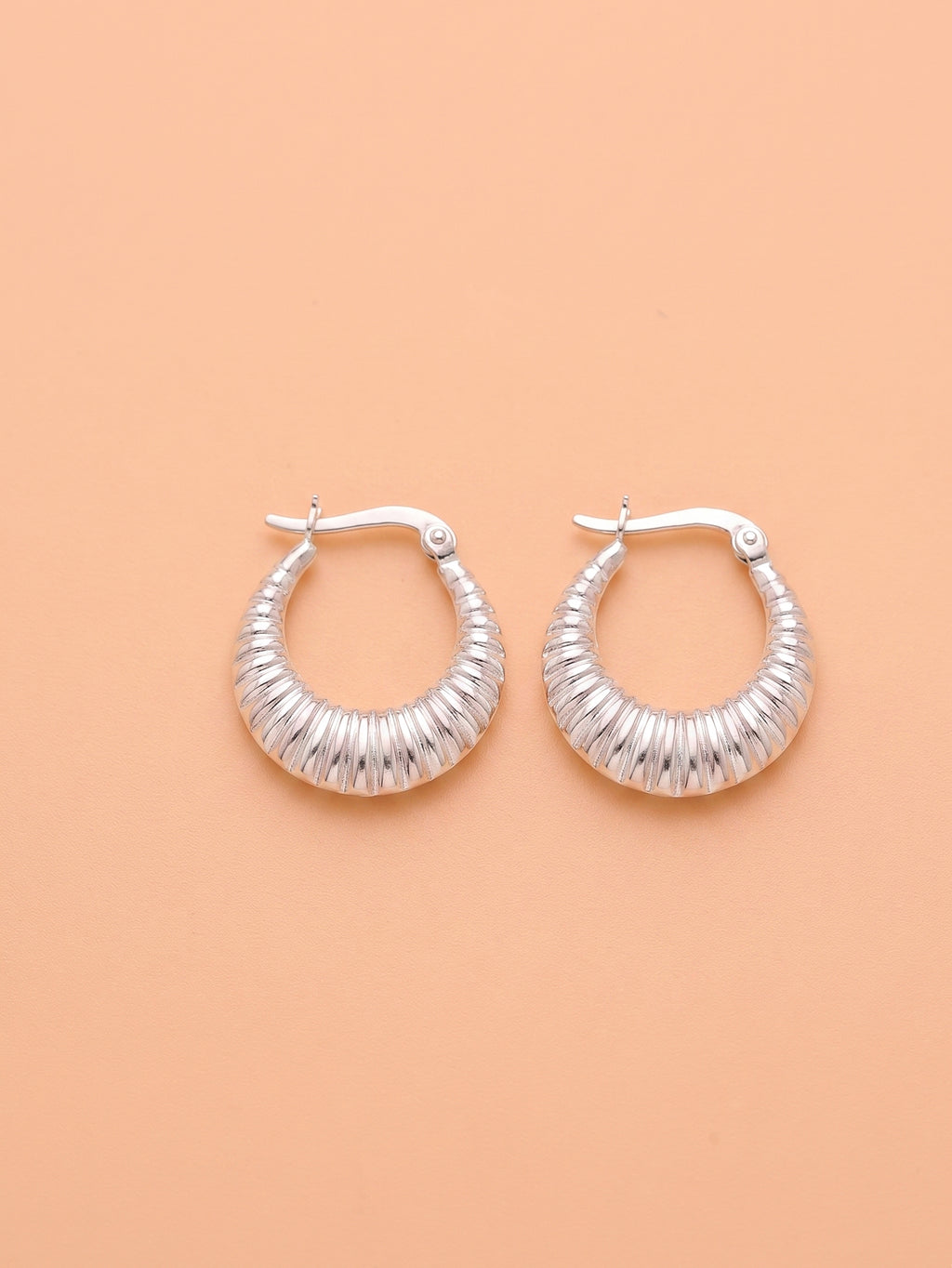 Sculptural Ribbed Graduated Hoop Earrings