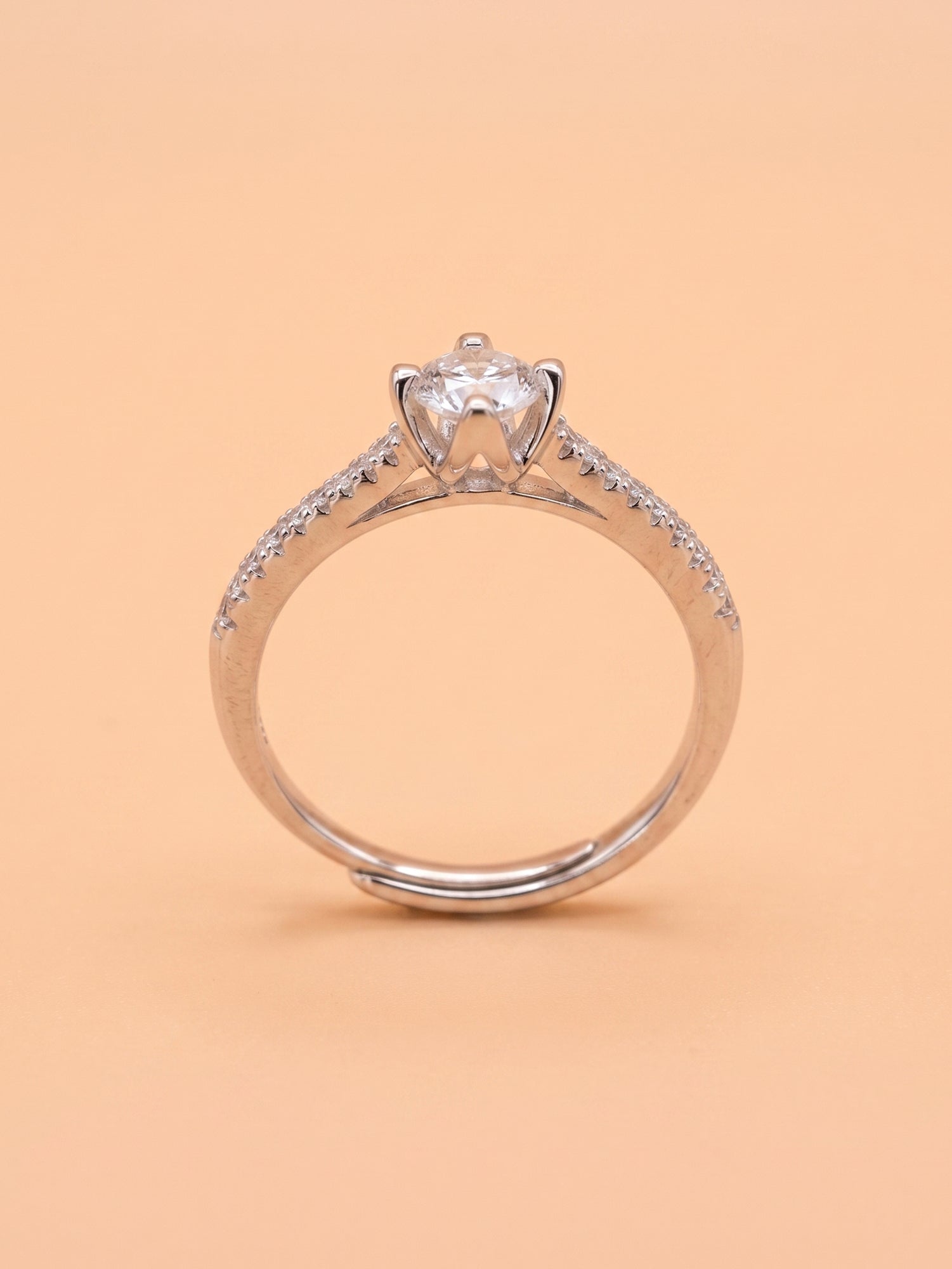 Lumina Solitaire Ring