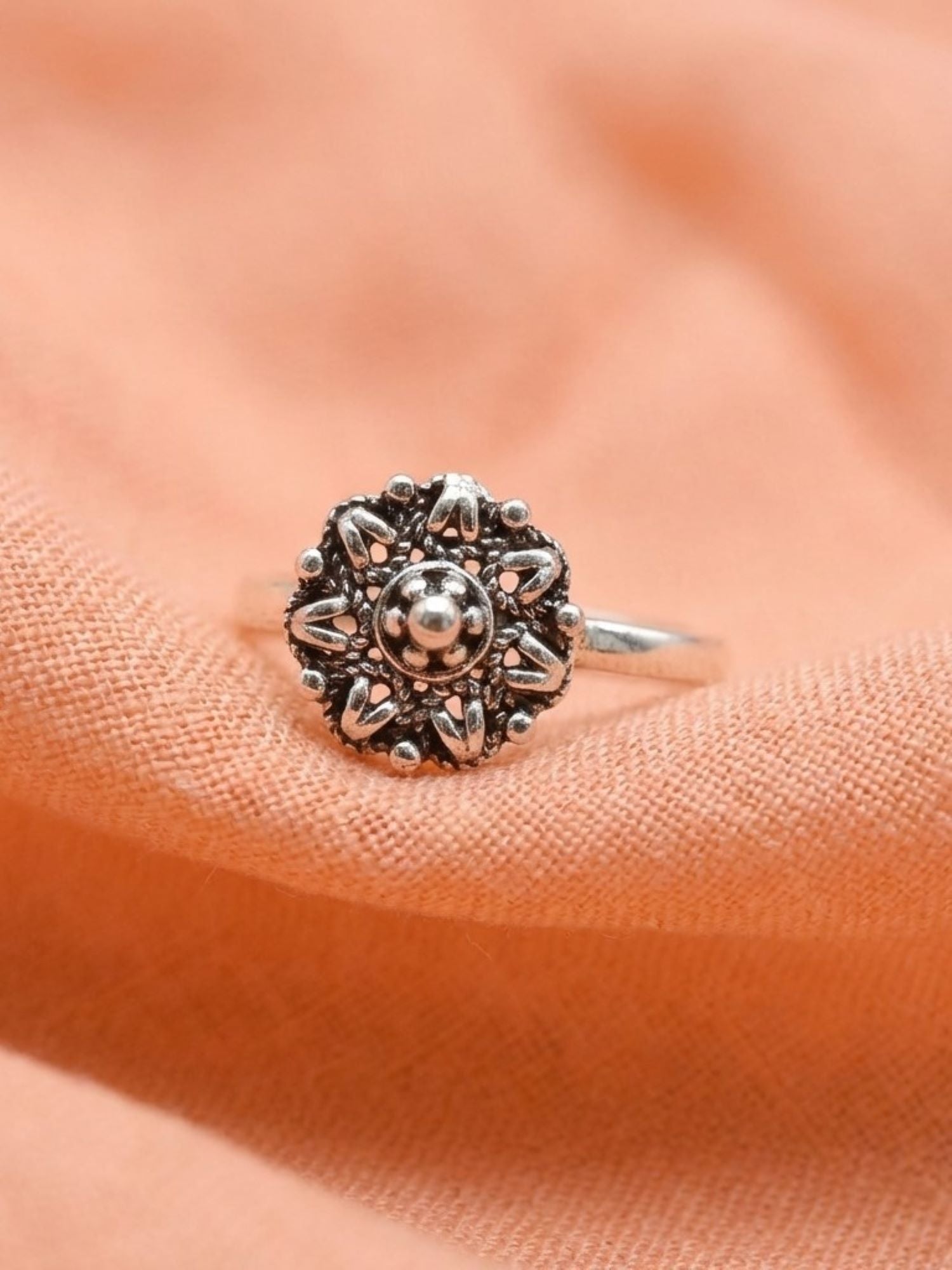 Antique Sunflower Nose Pin