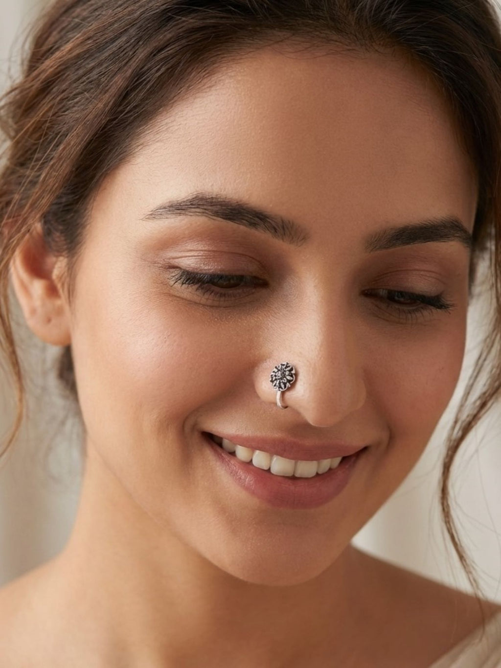 Sunburst Filigree Nose Pin