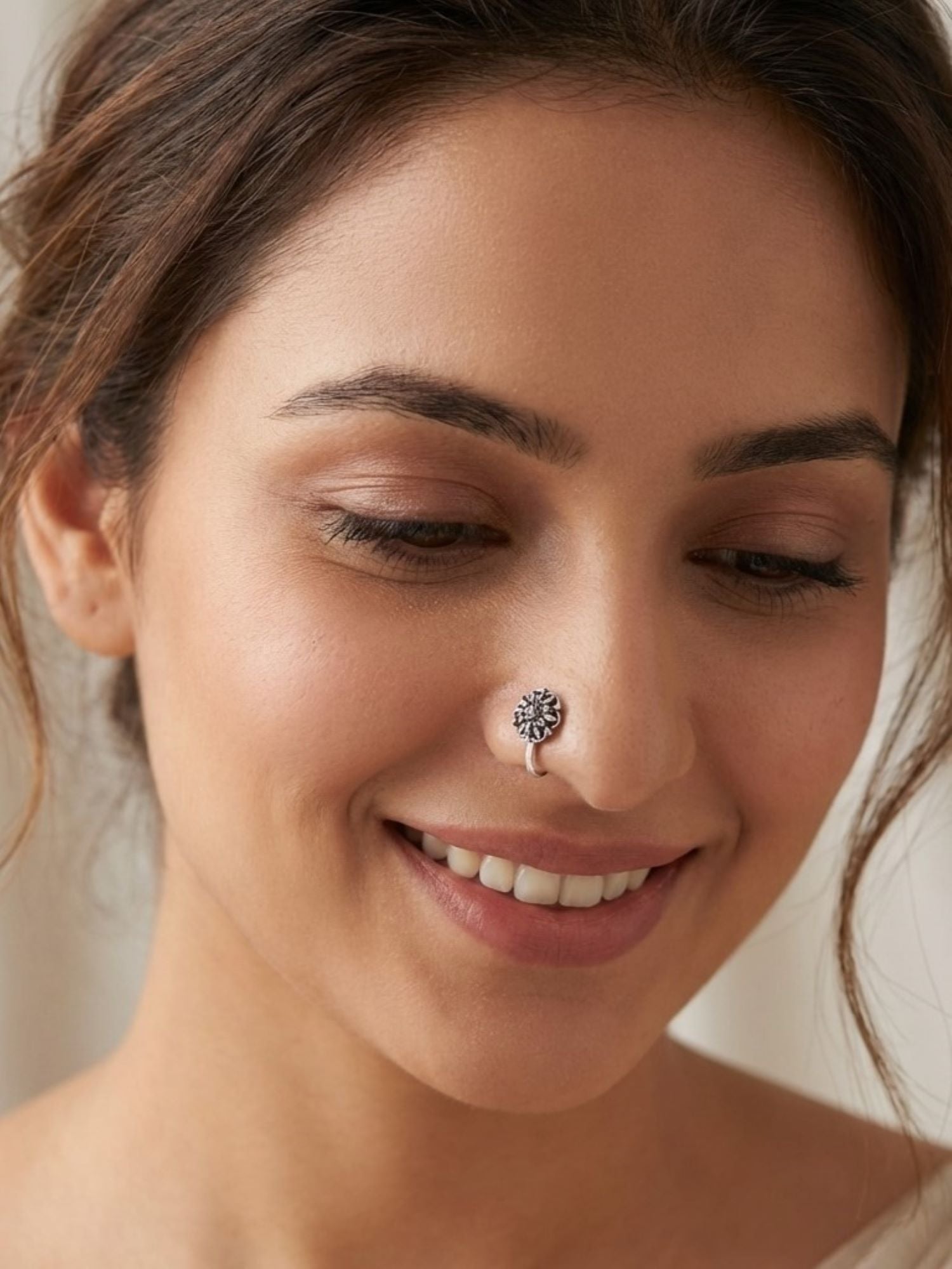 Sunburst Filigree Nose Pin