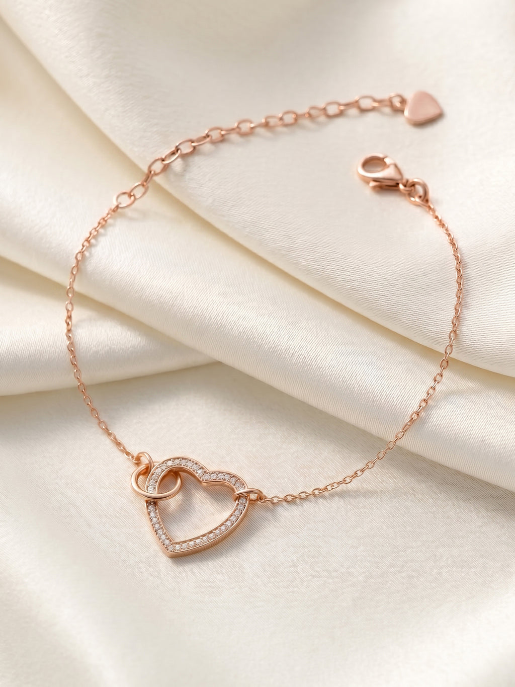 Pavé Interlocking Heart & Circle Chain Bracelet