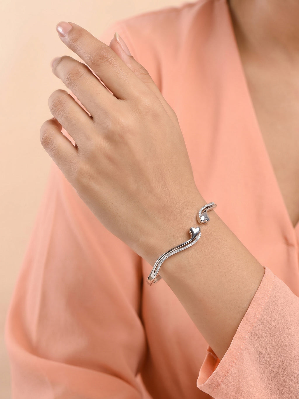 Wavy Pavé CZ Heart Bangle Bracelet