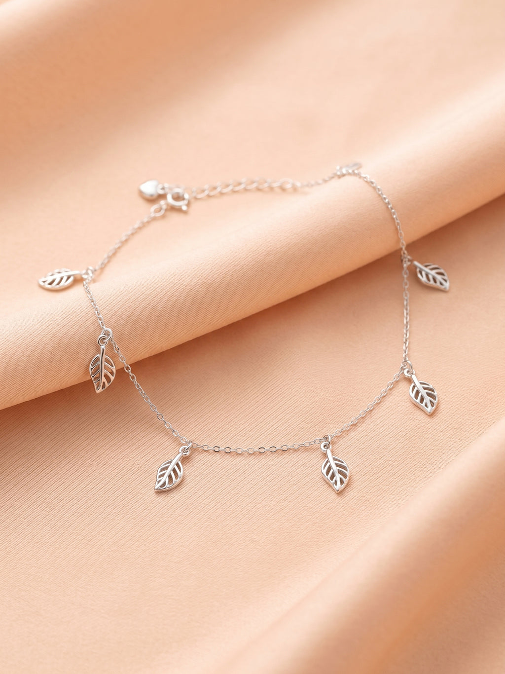Hollow Leaf Charm Anklet