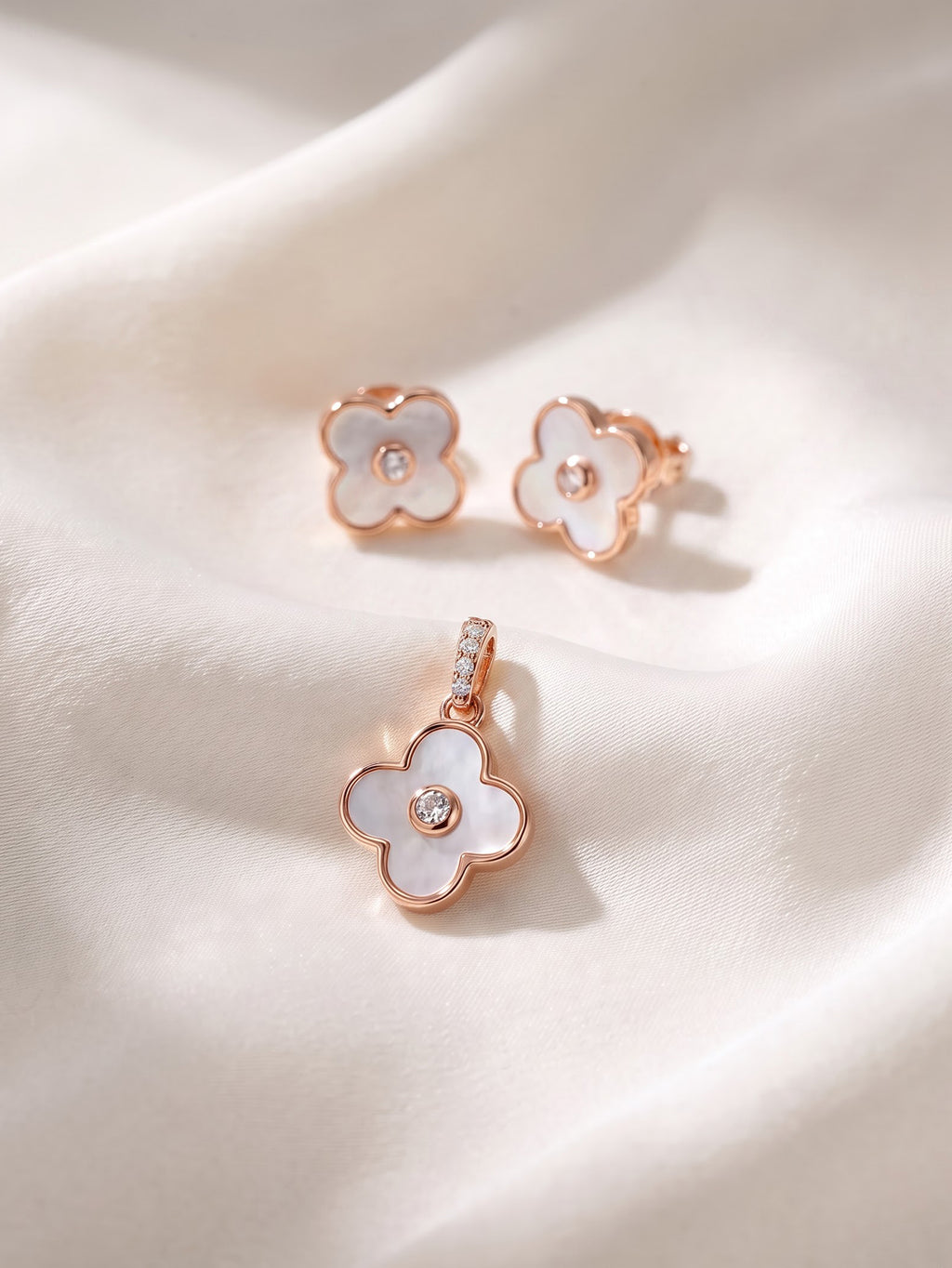 The Luminosa Pearl & Rose Gold Four-Leaf Clover Set