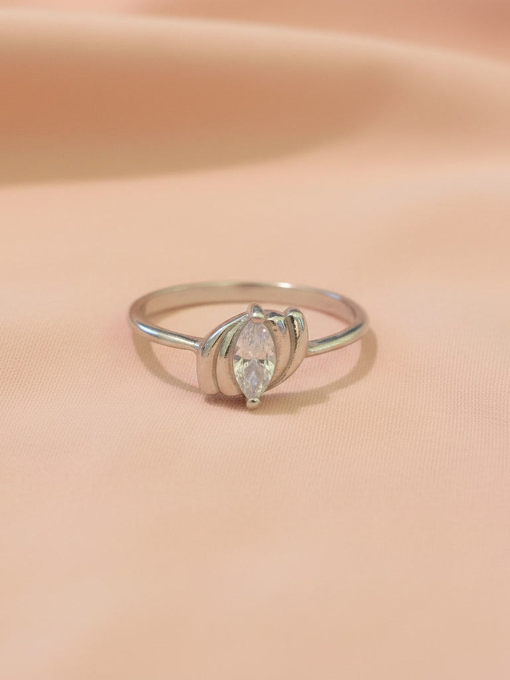 Silver Art Deco Ribbed Marquise Ring