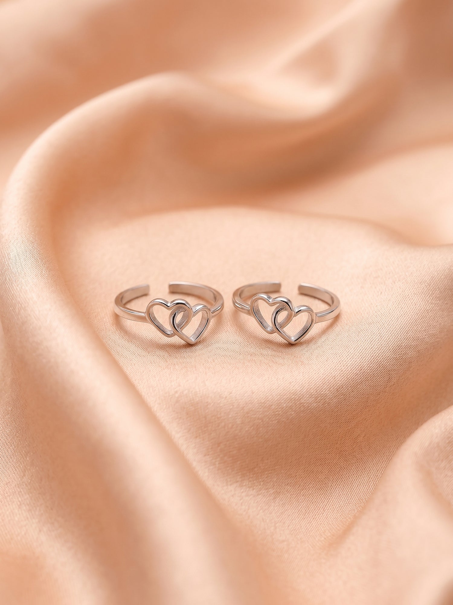 Eternal Connection Interlocking Hearts Adjustable Silver Toe Ring