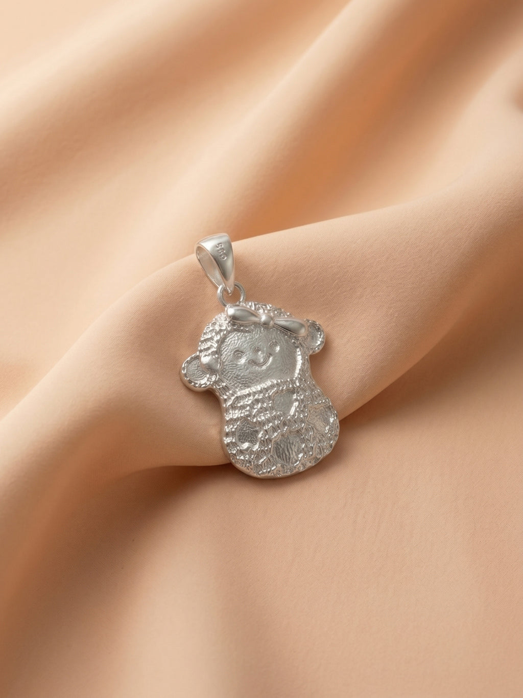 Kids Textured Lamb Pendant
