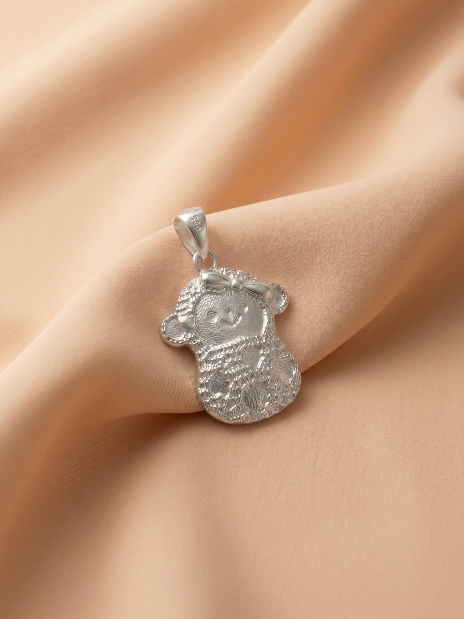 Kids Textured Lamb Pendant