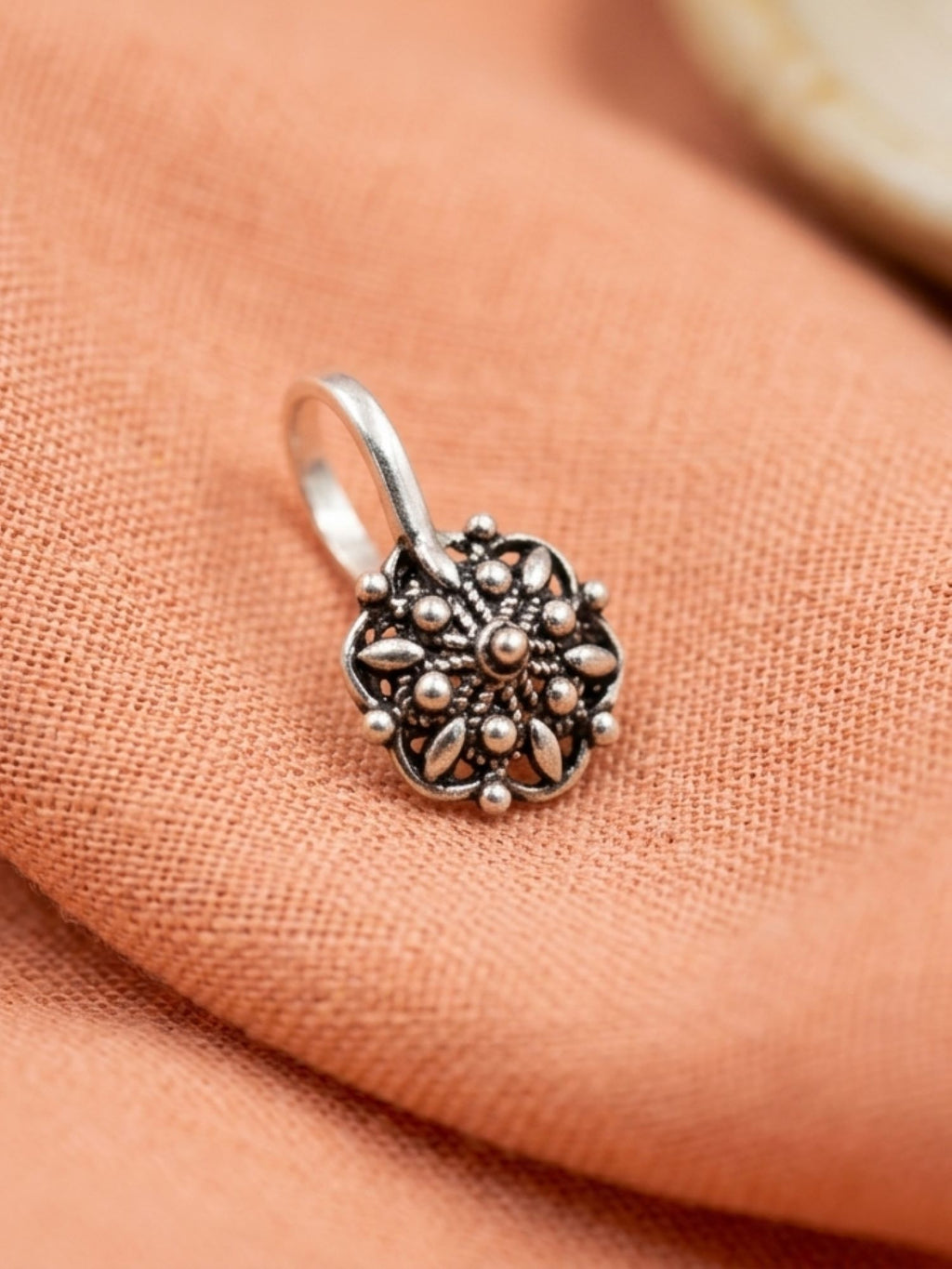 Sunburst Filigree Nose Pin