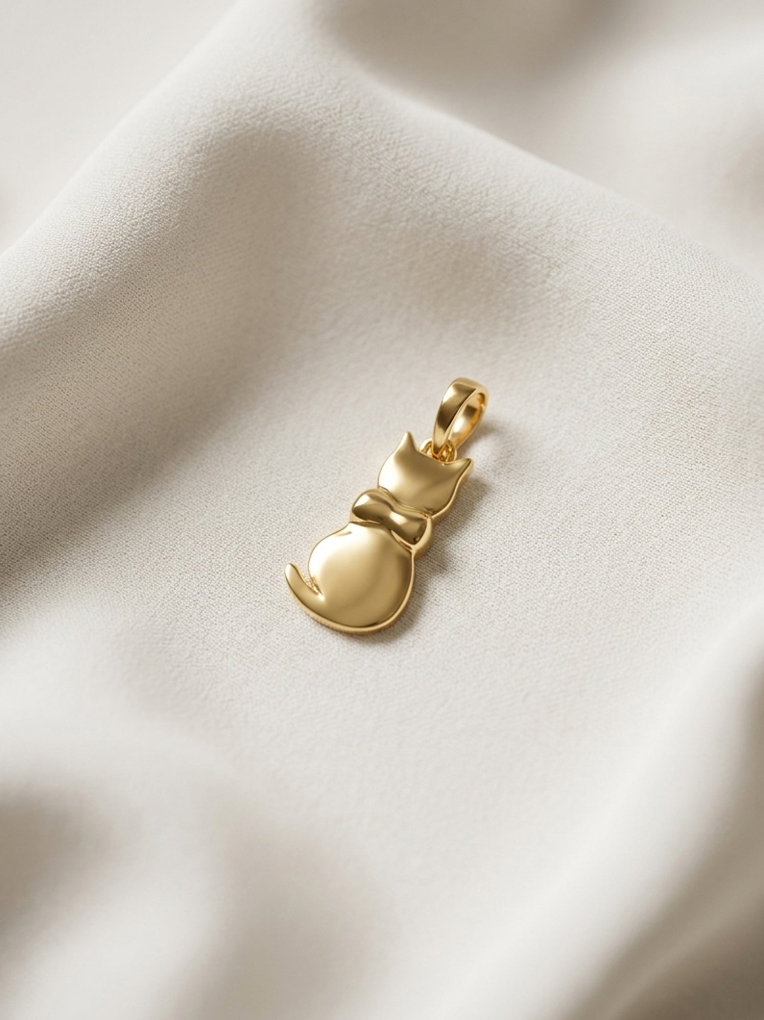 Puffy Sitting Cat Gold Pendant
