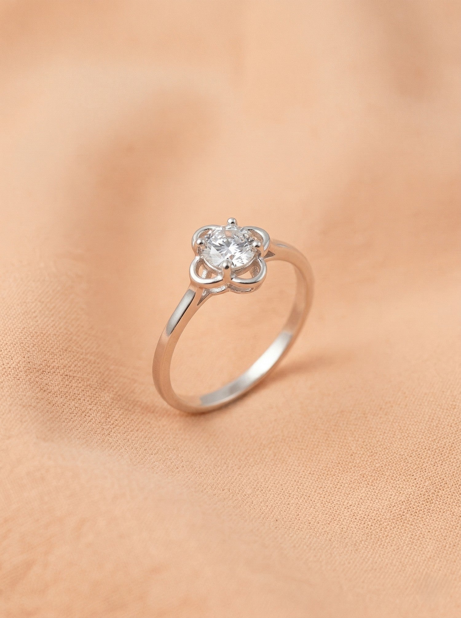 Silver Petal Openwork Solitaire Ring