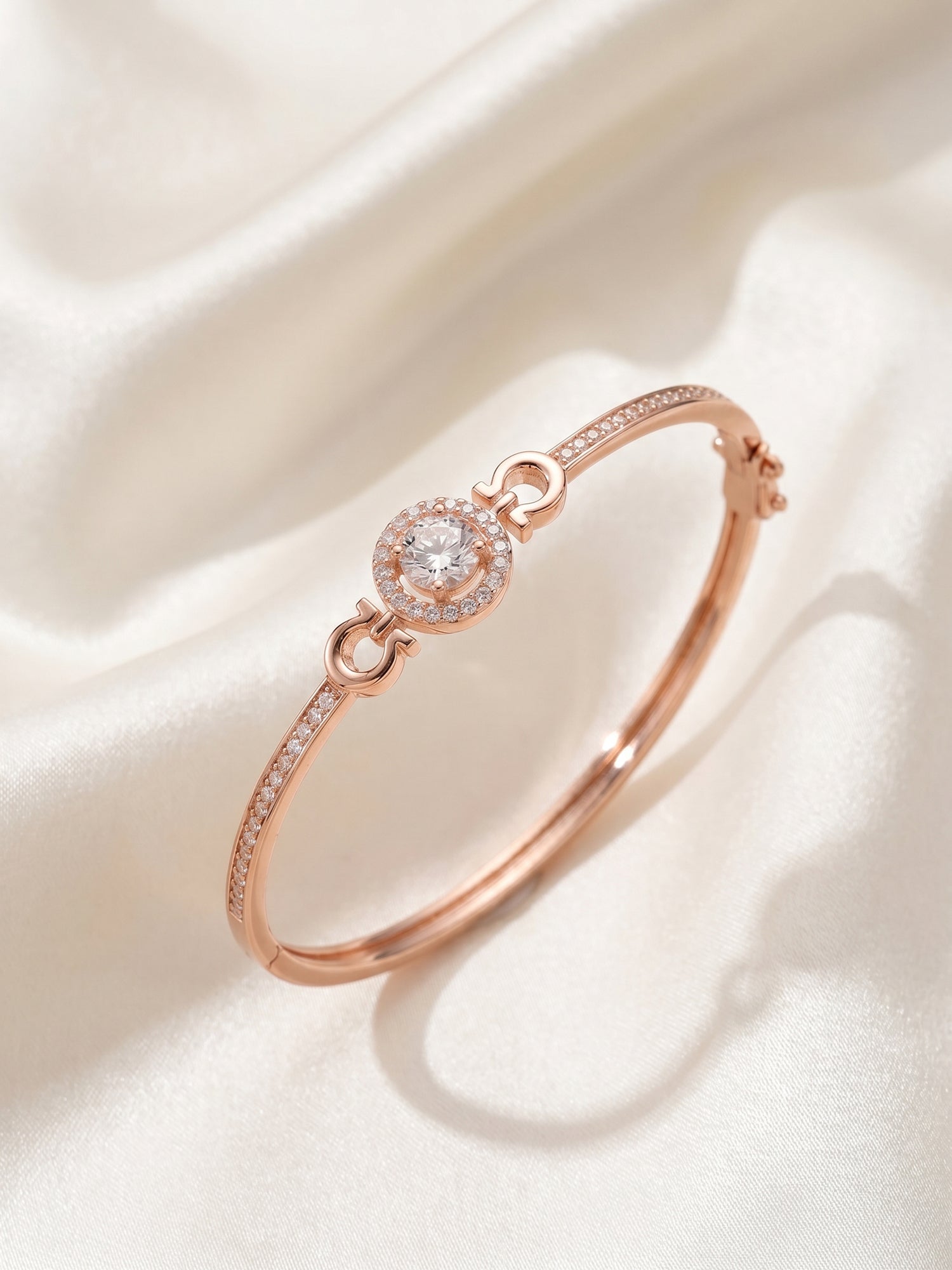 Aurelia Halo Bangle