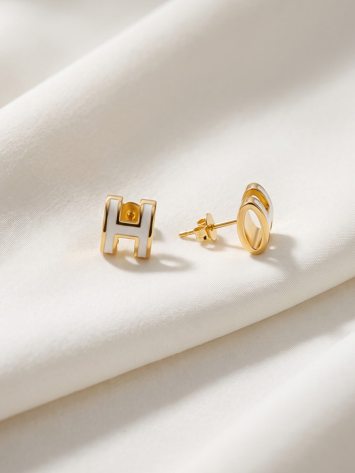 The Heritage 'H' Enamel Stud Earrings