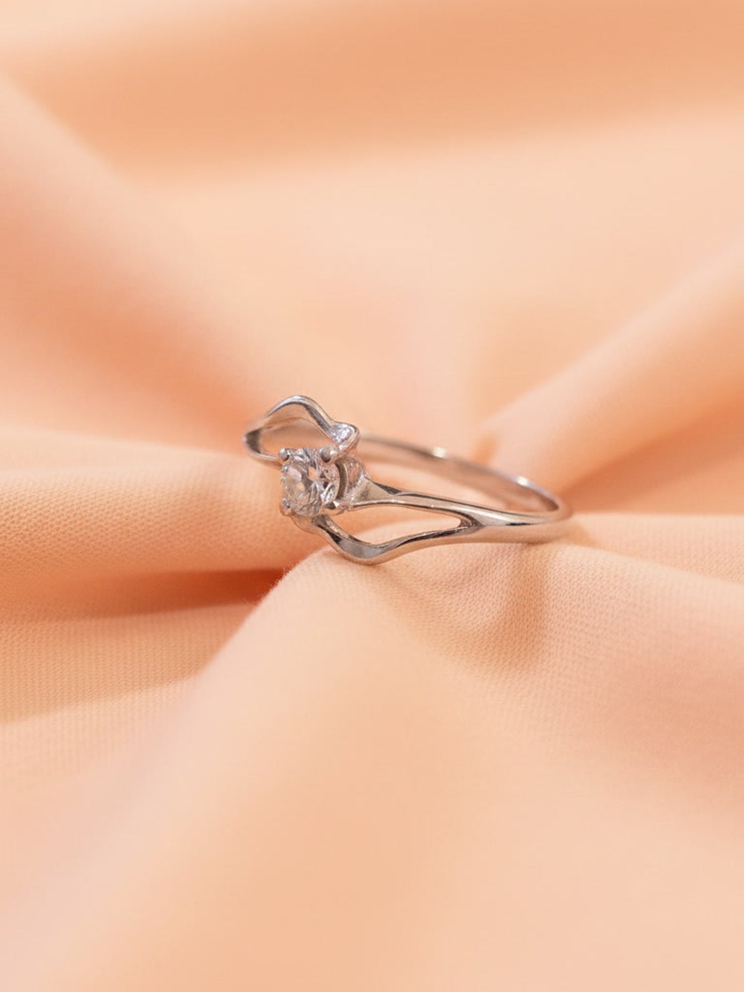 Fluid Wave Solitaire Ring