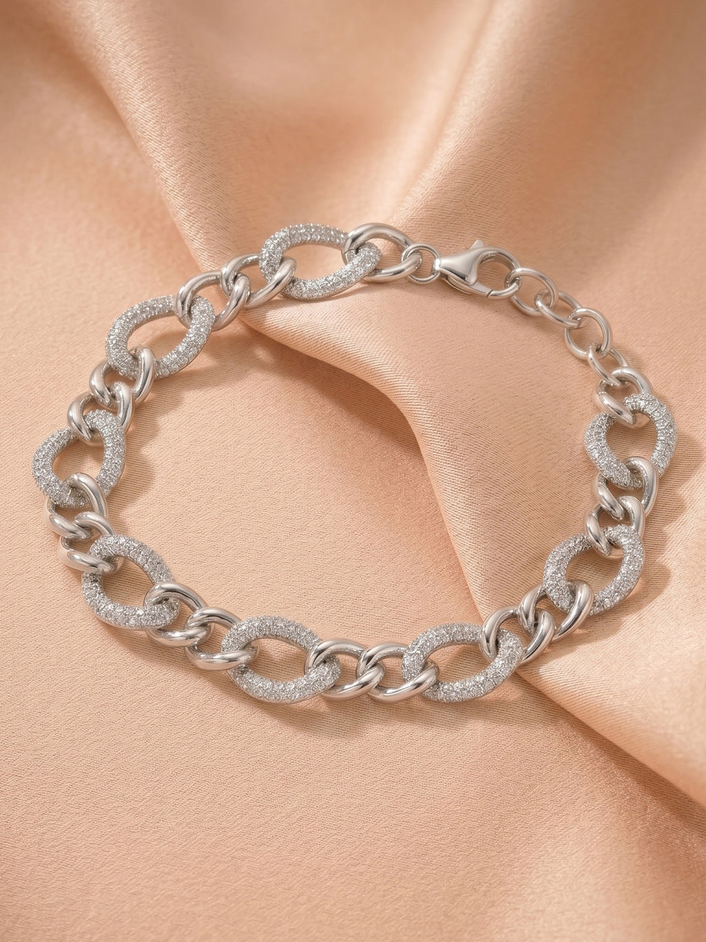 Pavé Alternating Curb Chain Bracelet