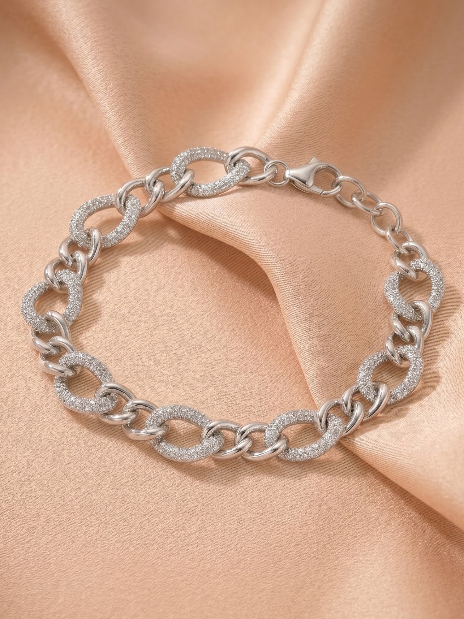 Pavé Alternating Curb Chain Bracelet
