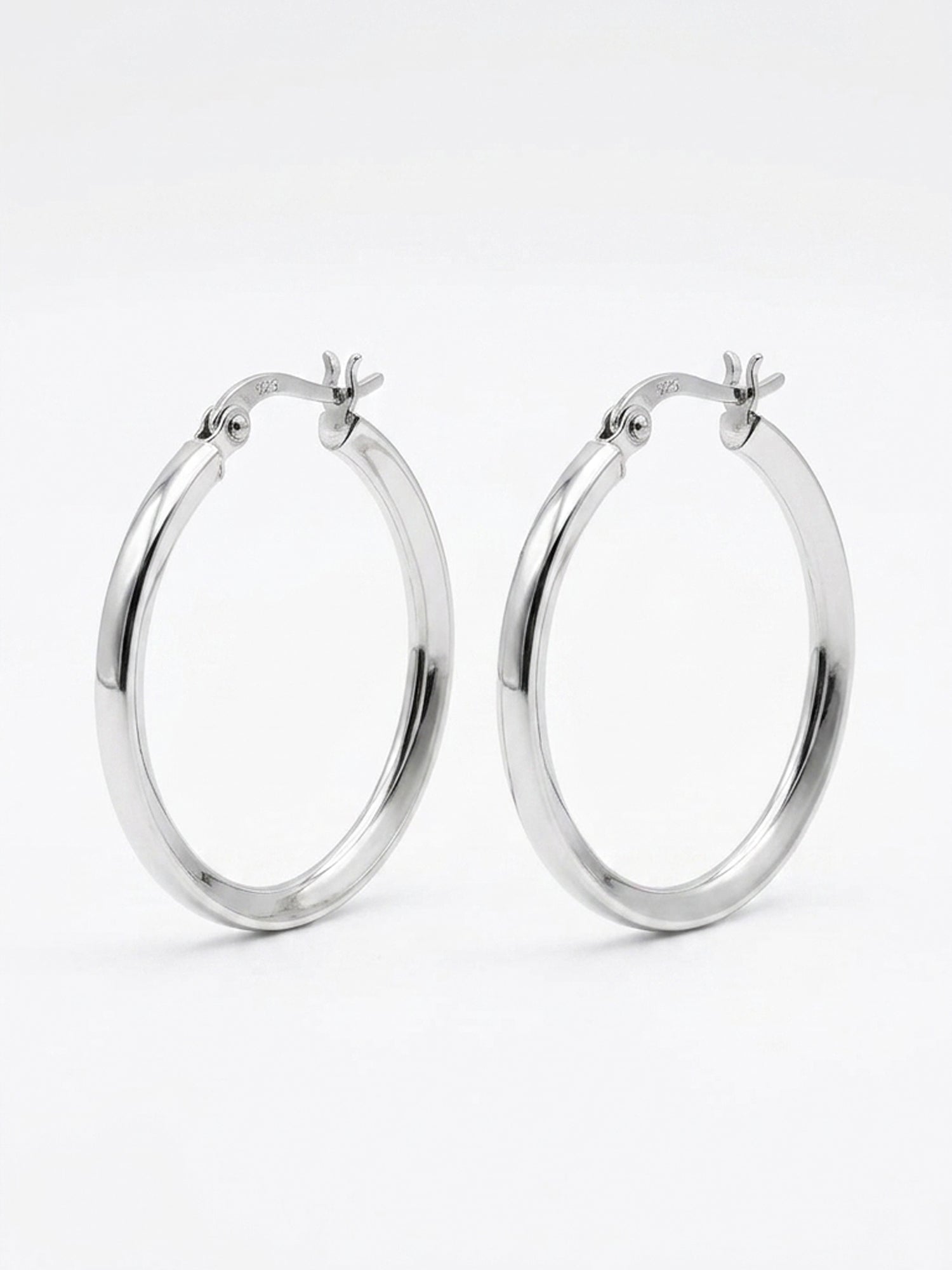Knife-Edge Polished Hoops